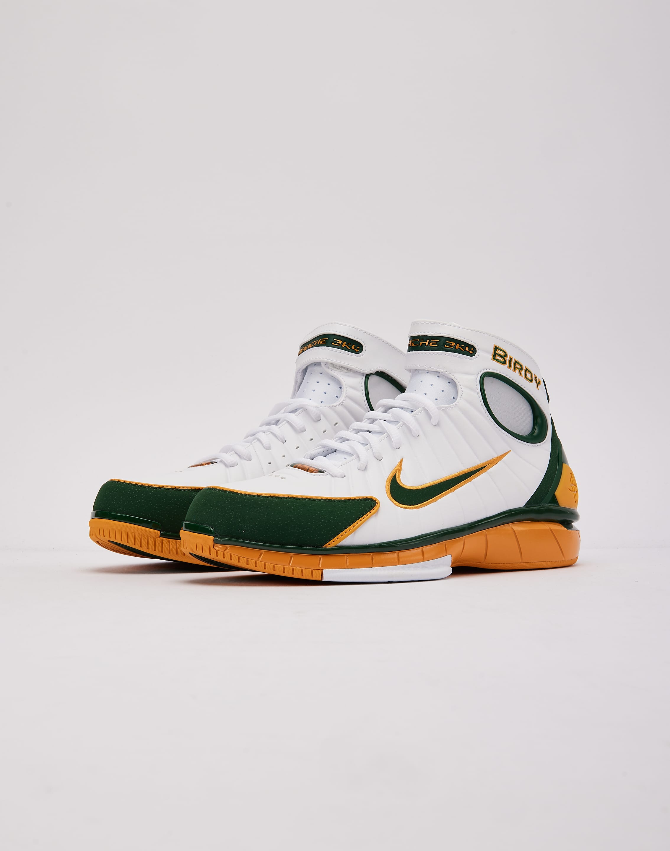 Photo of Nike Air Zoom Huarache 2K4 'Sue Bird'