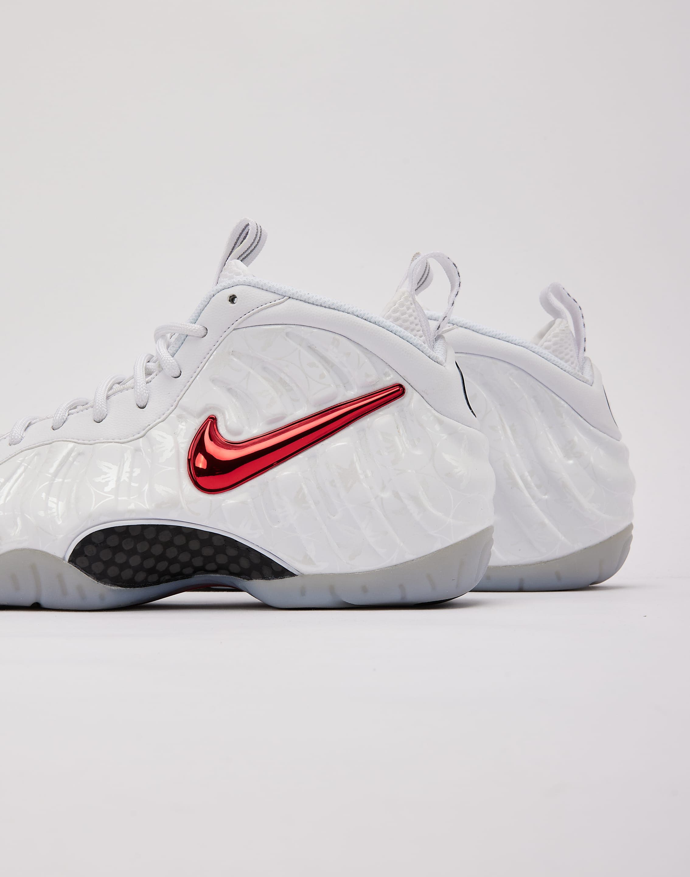 Nike Air Foamposite Pro 'Ohio State', image 8 of 8
