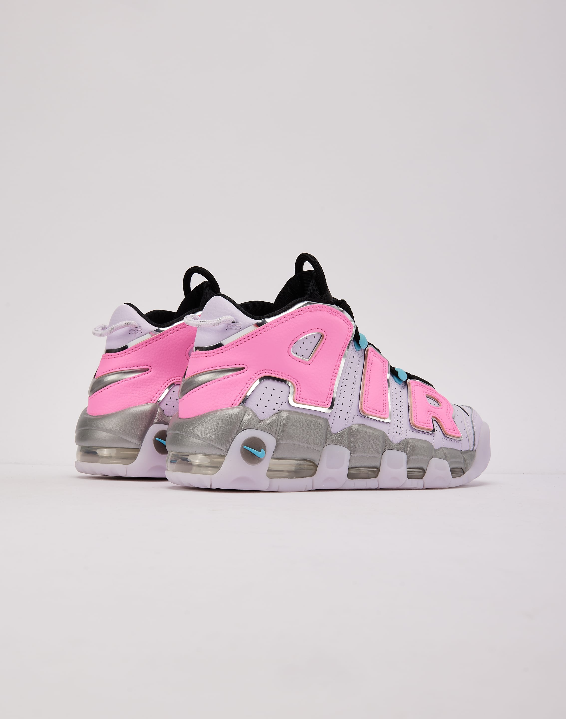 Photo of Nike Air More Uptempo