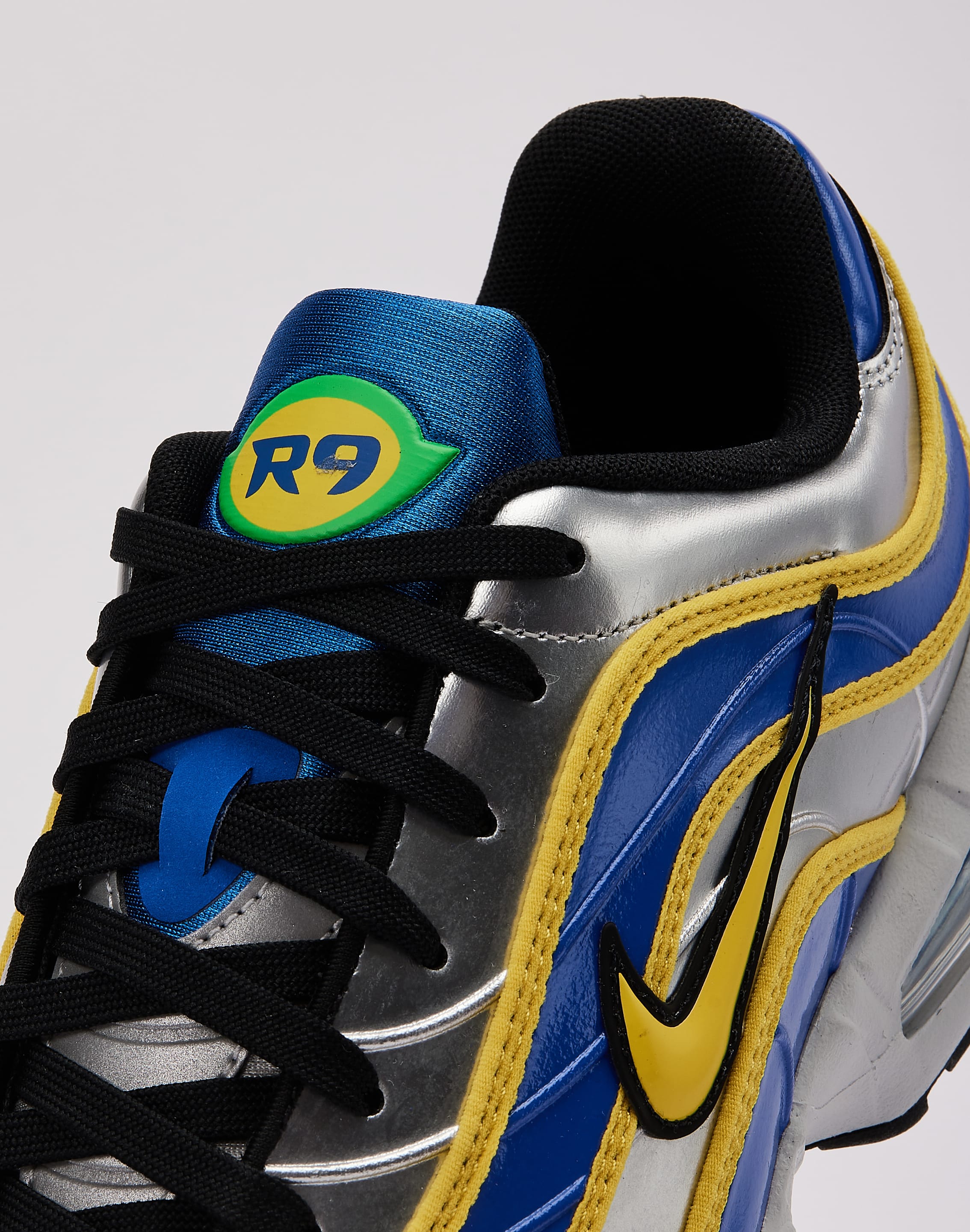 Nike Air Max Joga Bonito R9 – DTLR