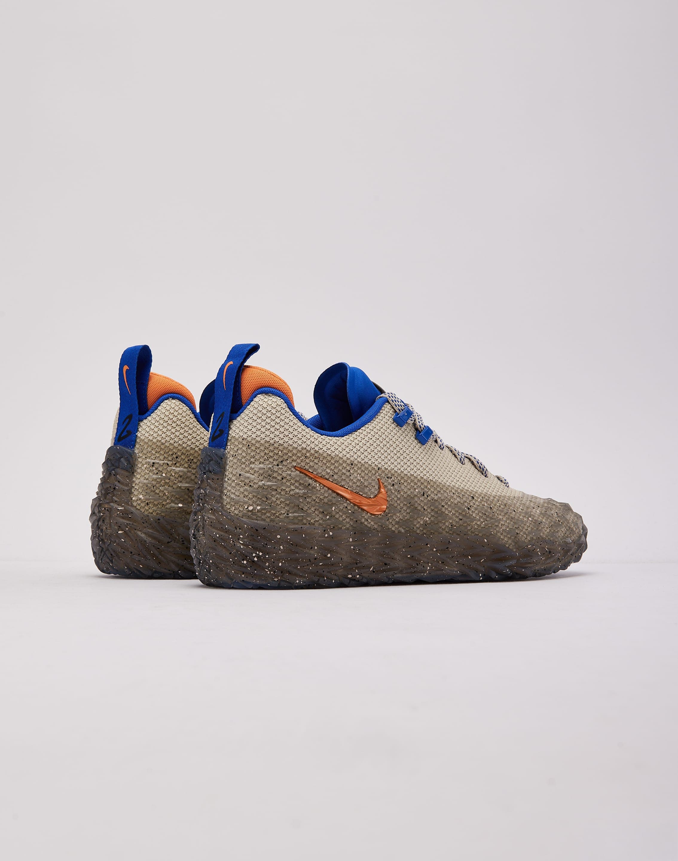 Photo of Nike S.T. Charge PE