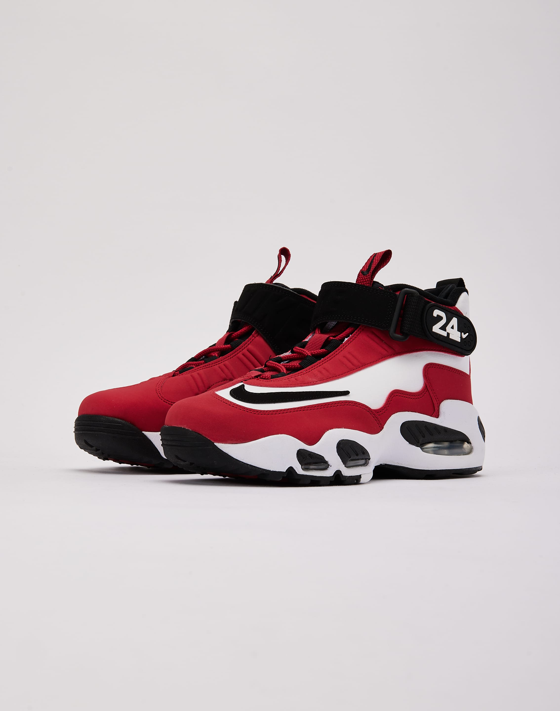 Photo of Nike Air Griffey Max 1 'Cincinnati Reds' Grade-School