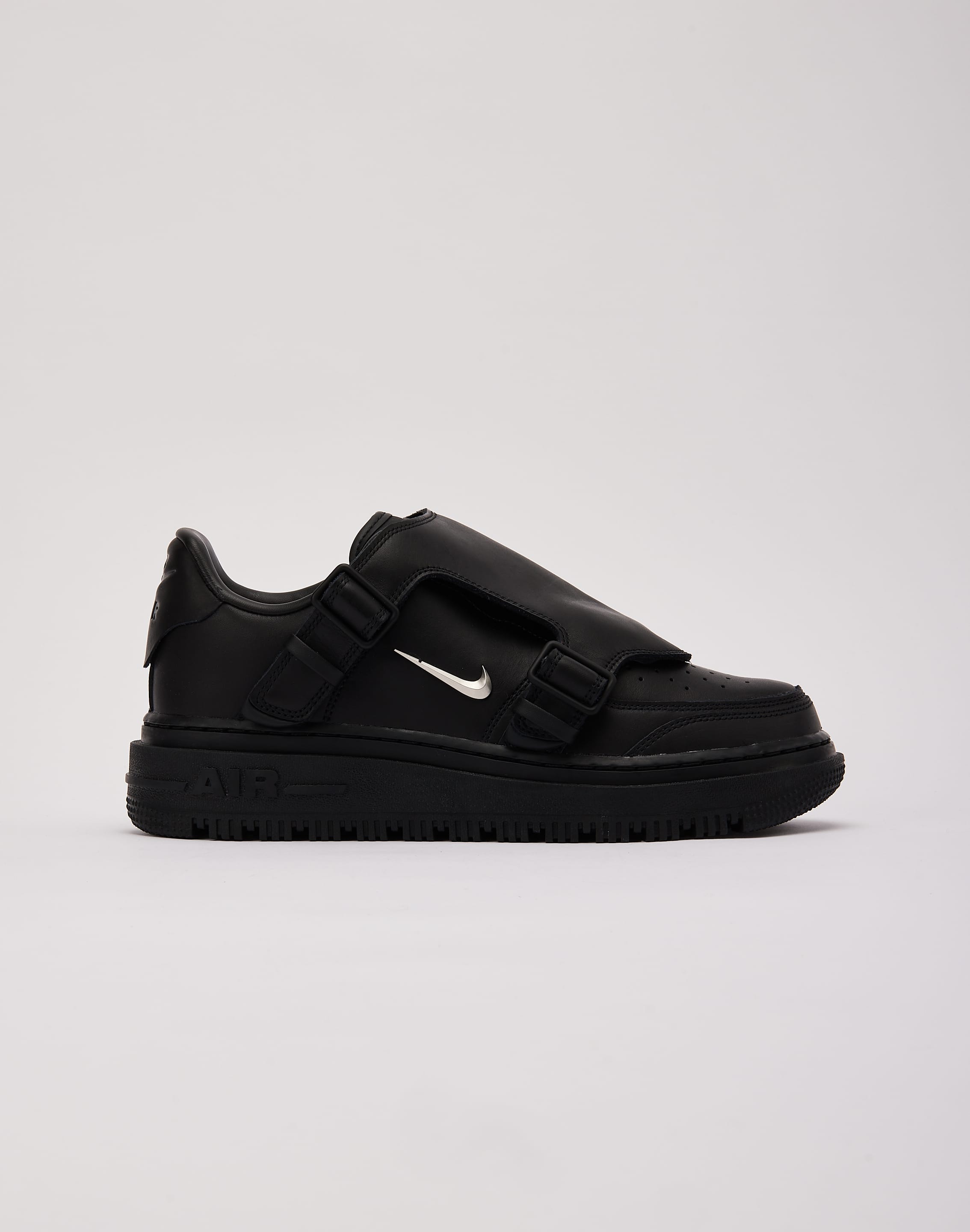 Photo of Nike Air Force 1 Low LX