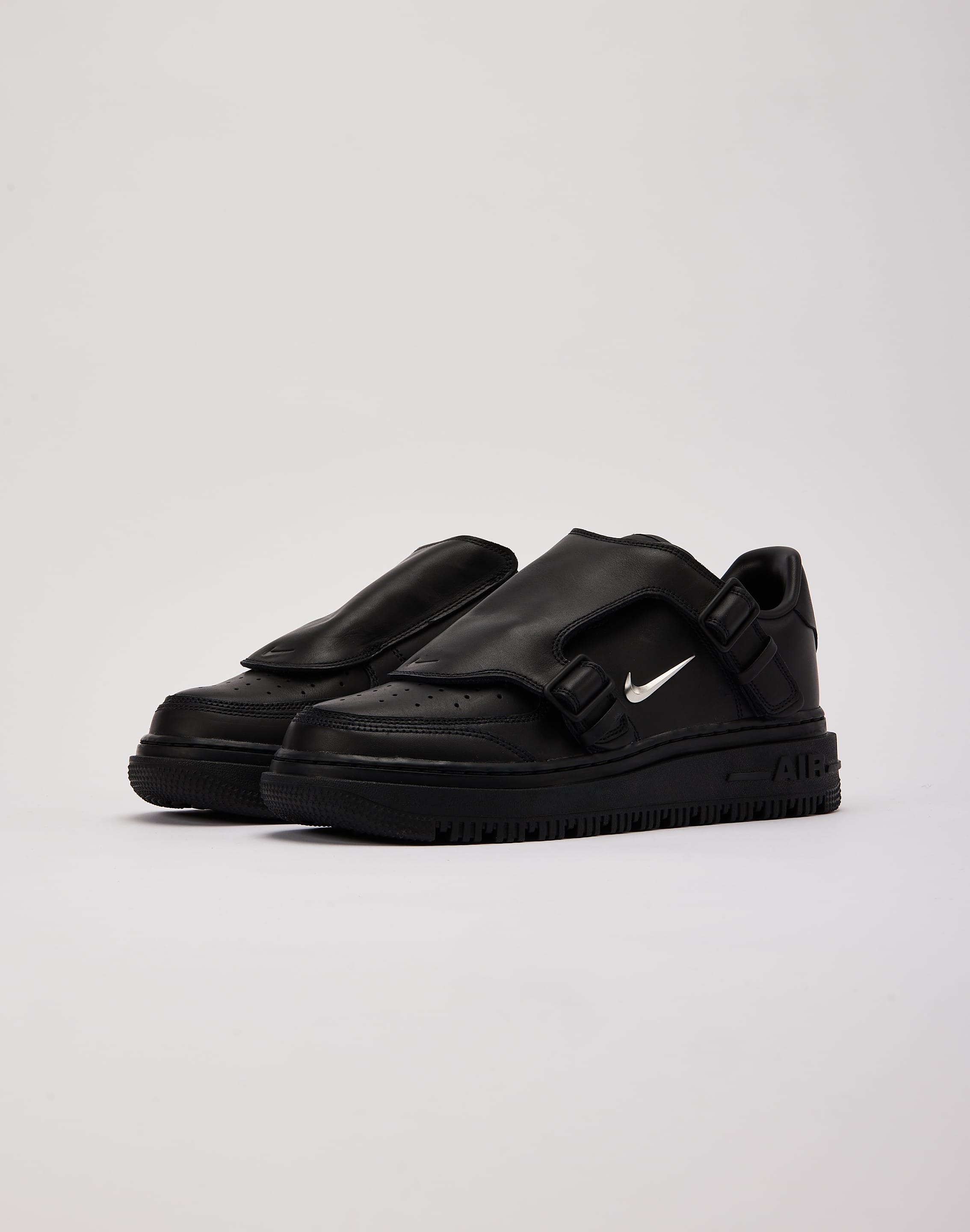 Photo of Nike Air Force 1 Low LX