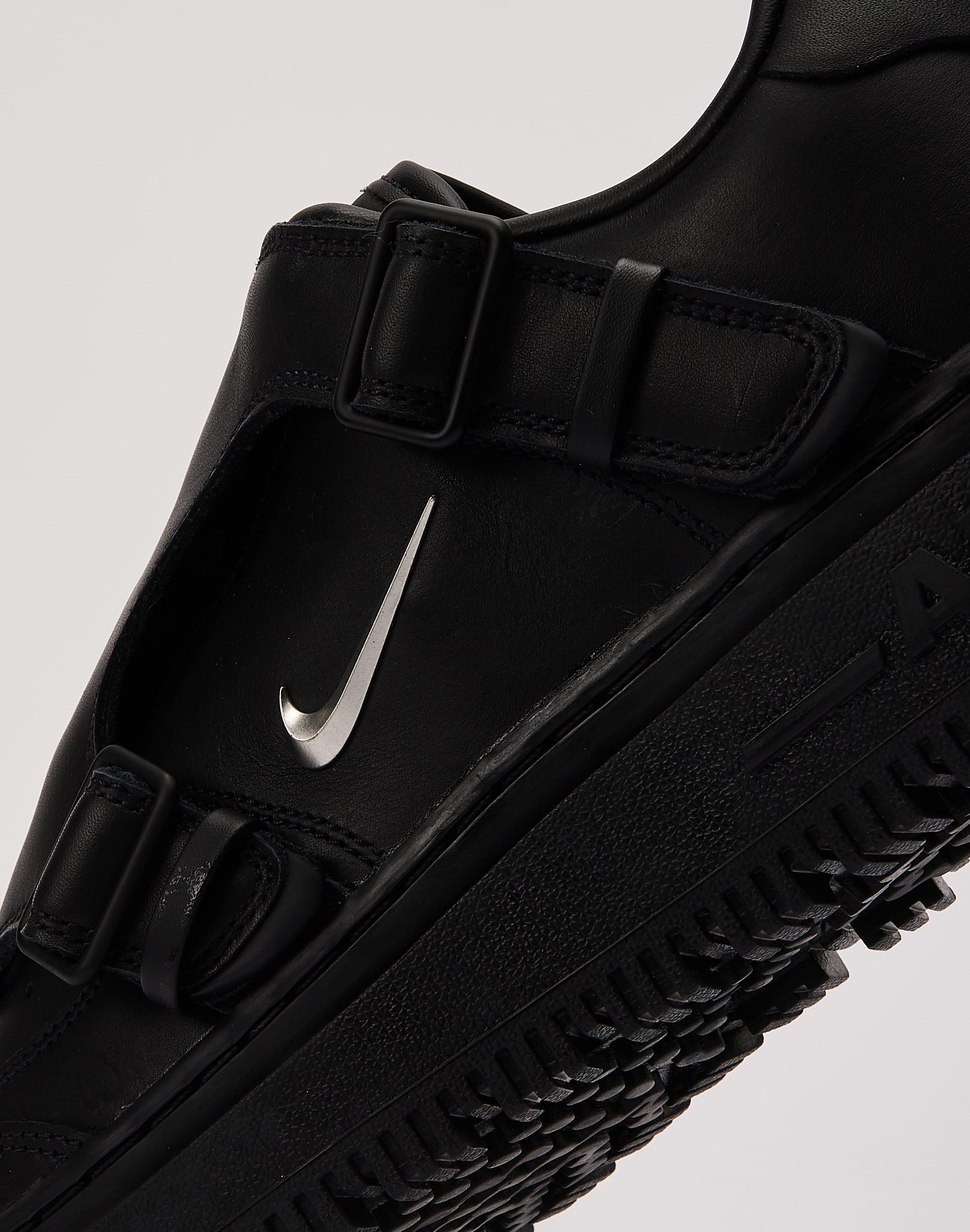 Photo of Nike Air Force 1 Low LX