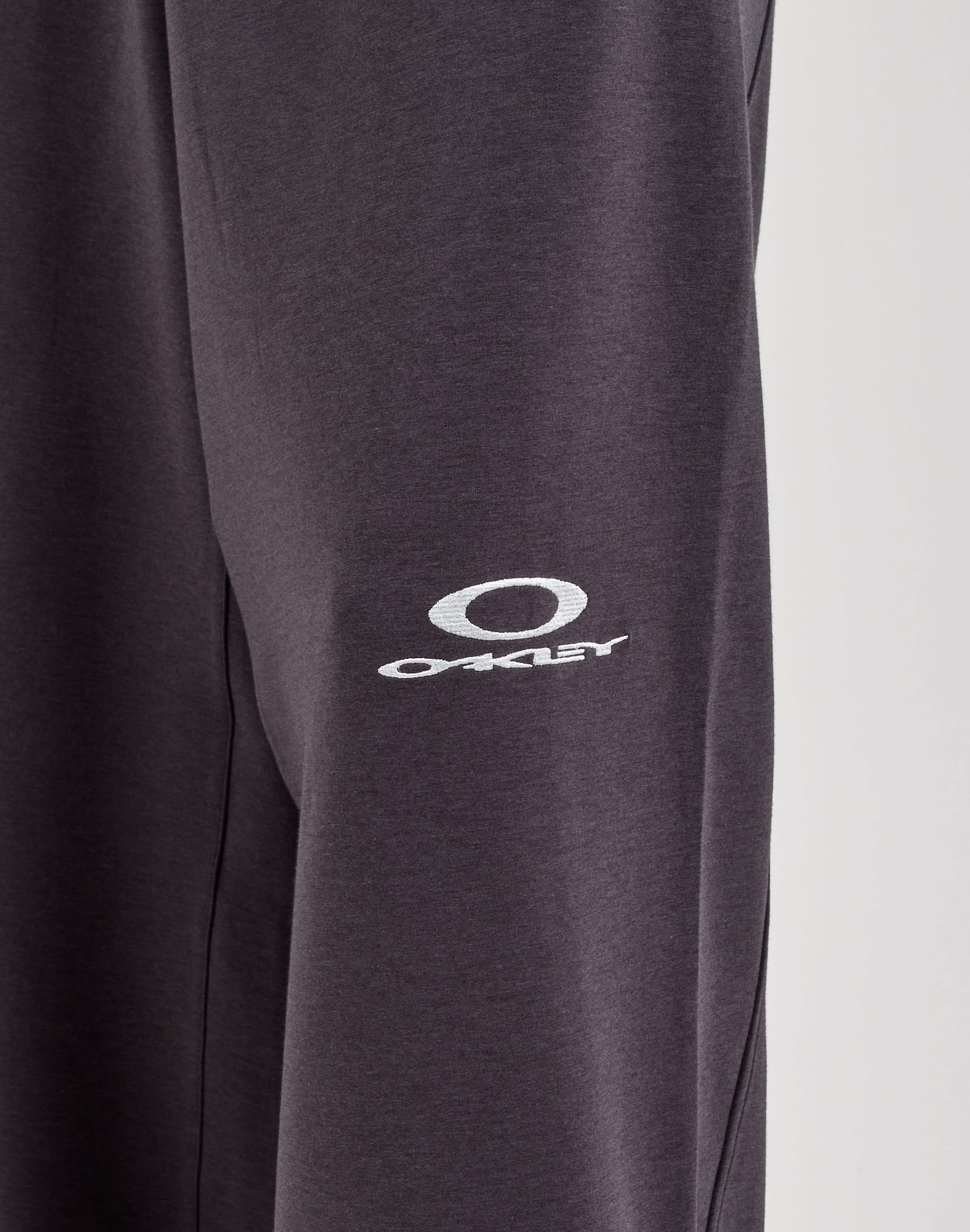 Photo of Oakley New Retro Fleece Pants 2.7
