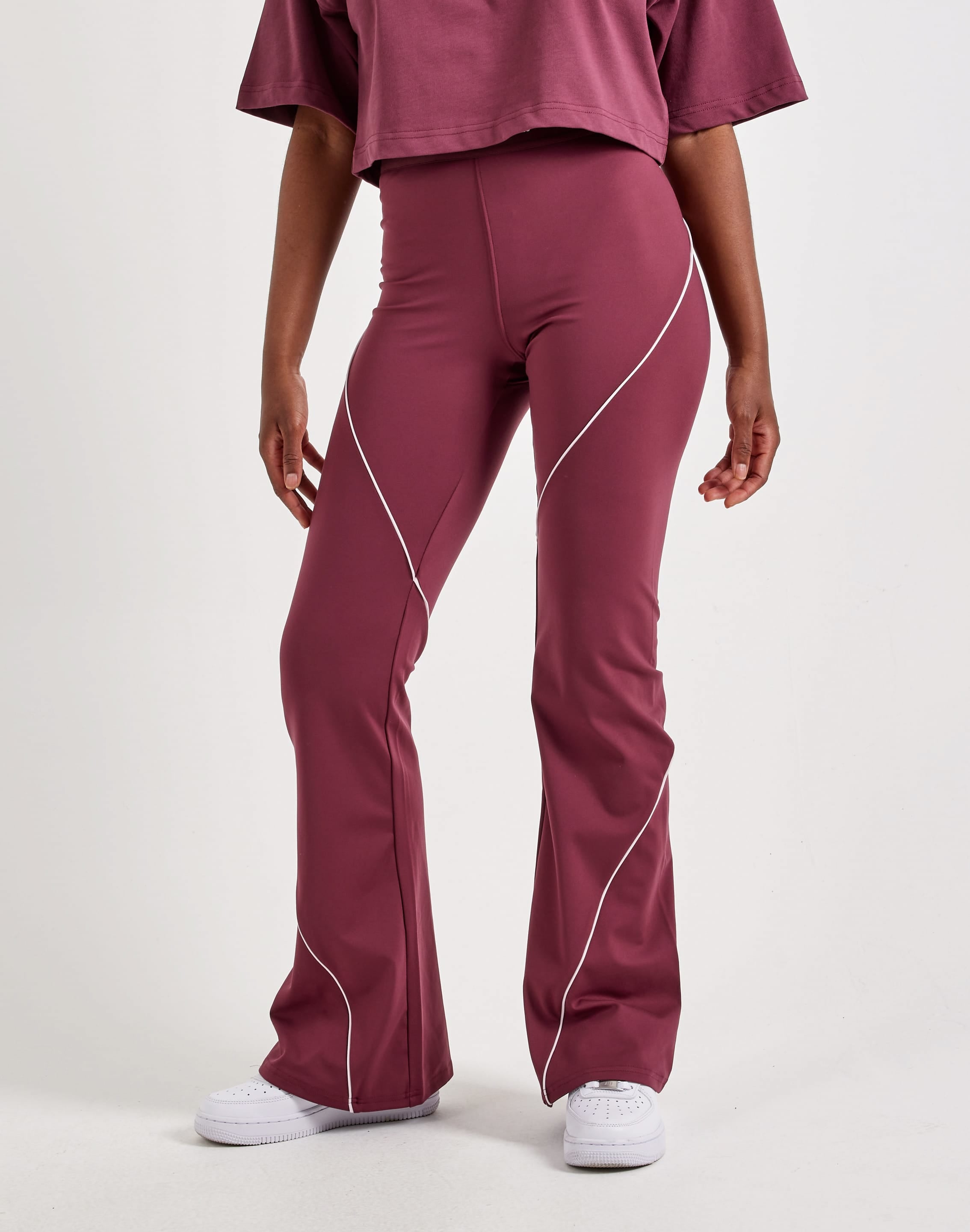 Photo of Off-White L/AB Bootcut Leggings