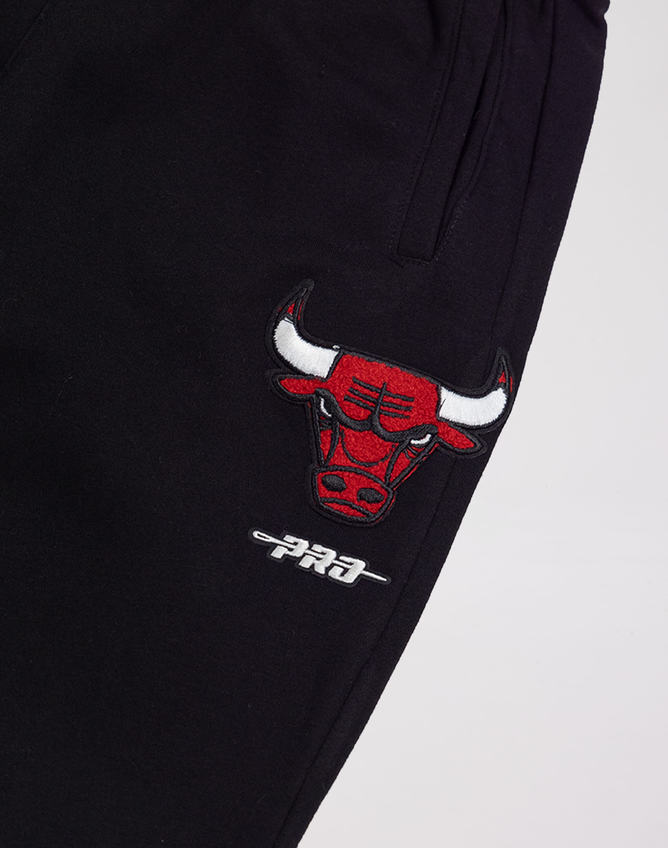 Photo of Pro Standard Chicago Bulls Classic Sweatpants Grade-School