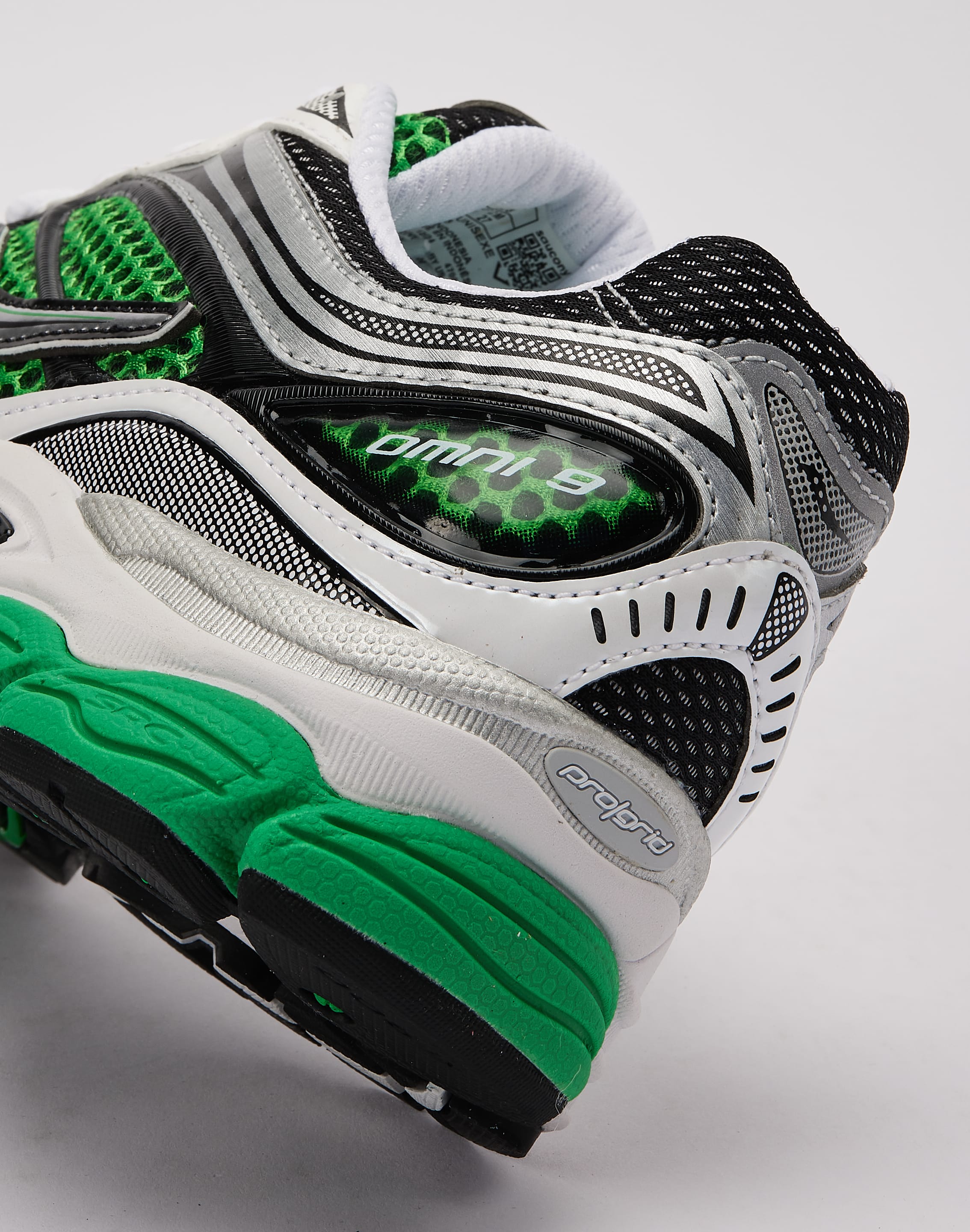 Saucony ProGrid Omni 9