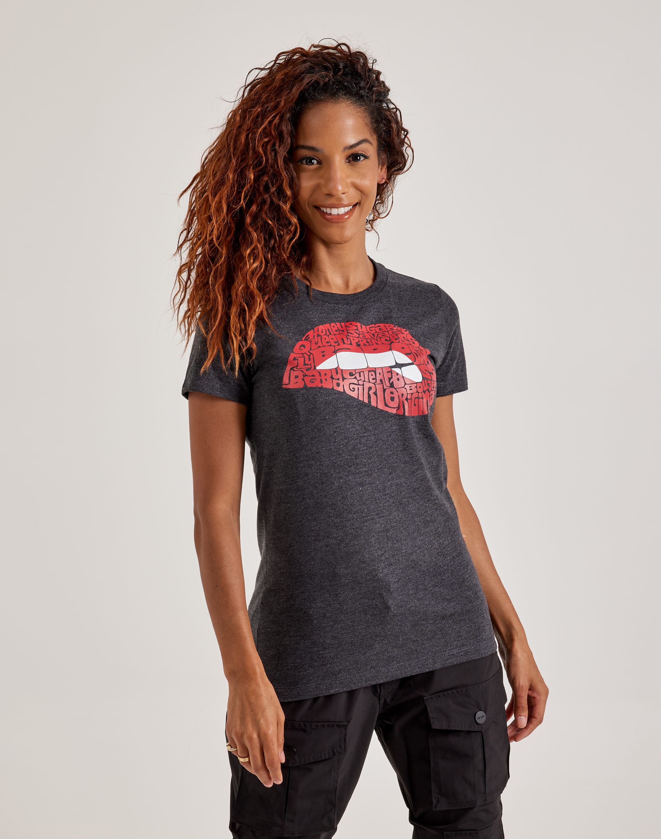 エルエーポップアート レディース シャツ トップス Women's Word Art Crewneck One Love Heart Sweatshirt