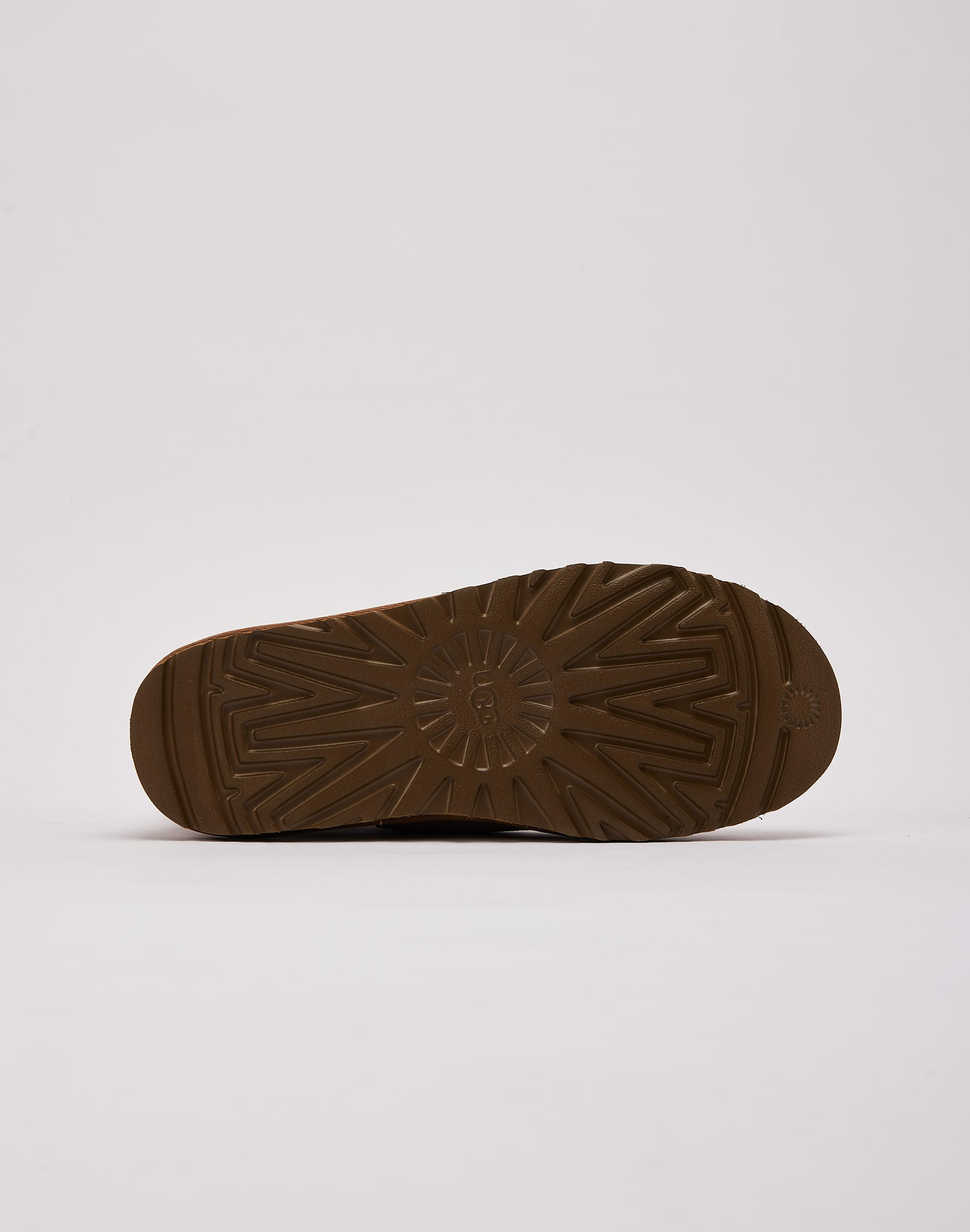 Photo of UGG Neumel Chelsea Boots