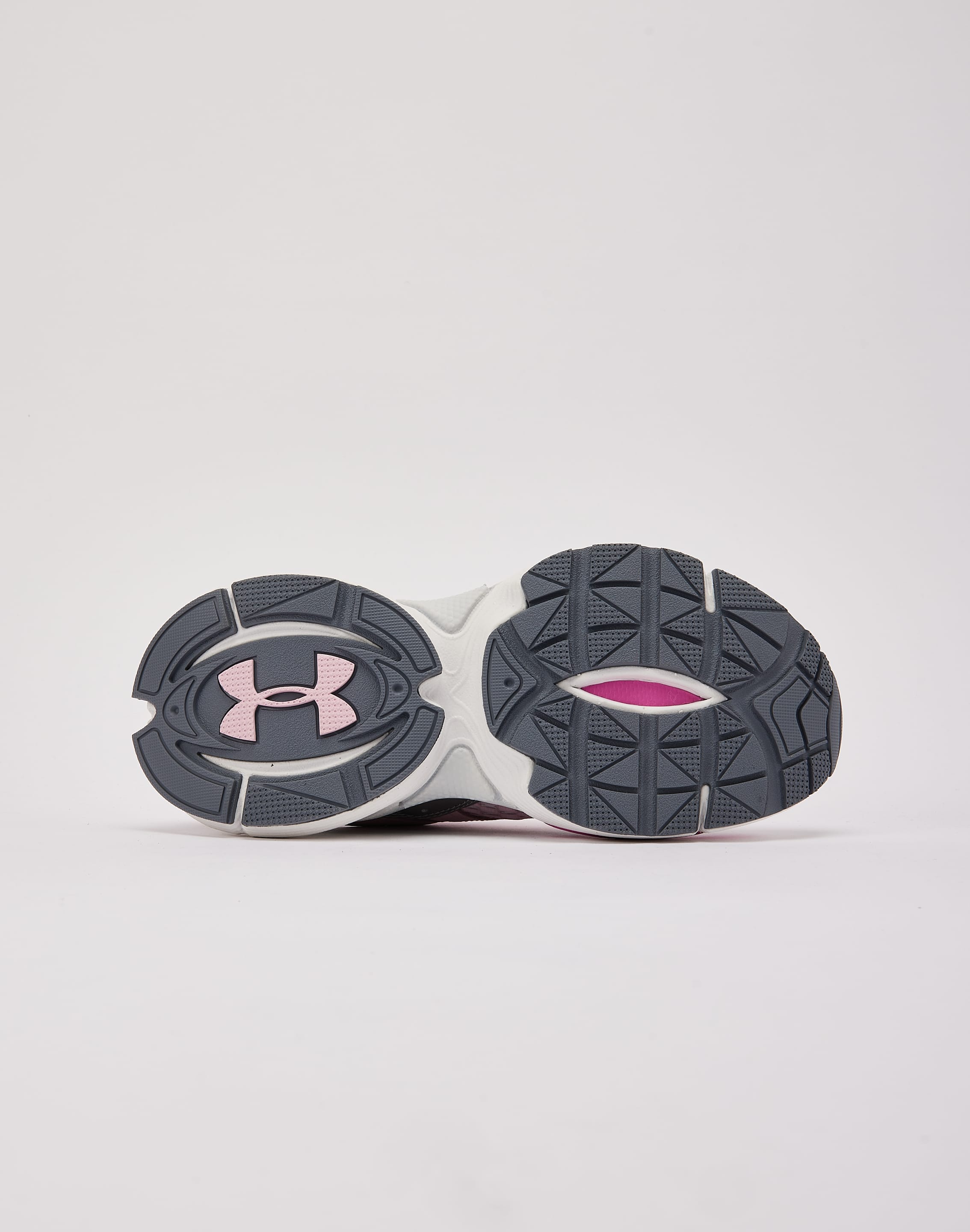 Photo of Under Armour Arc 96 Grade-School