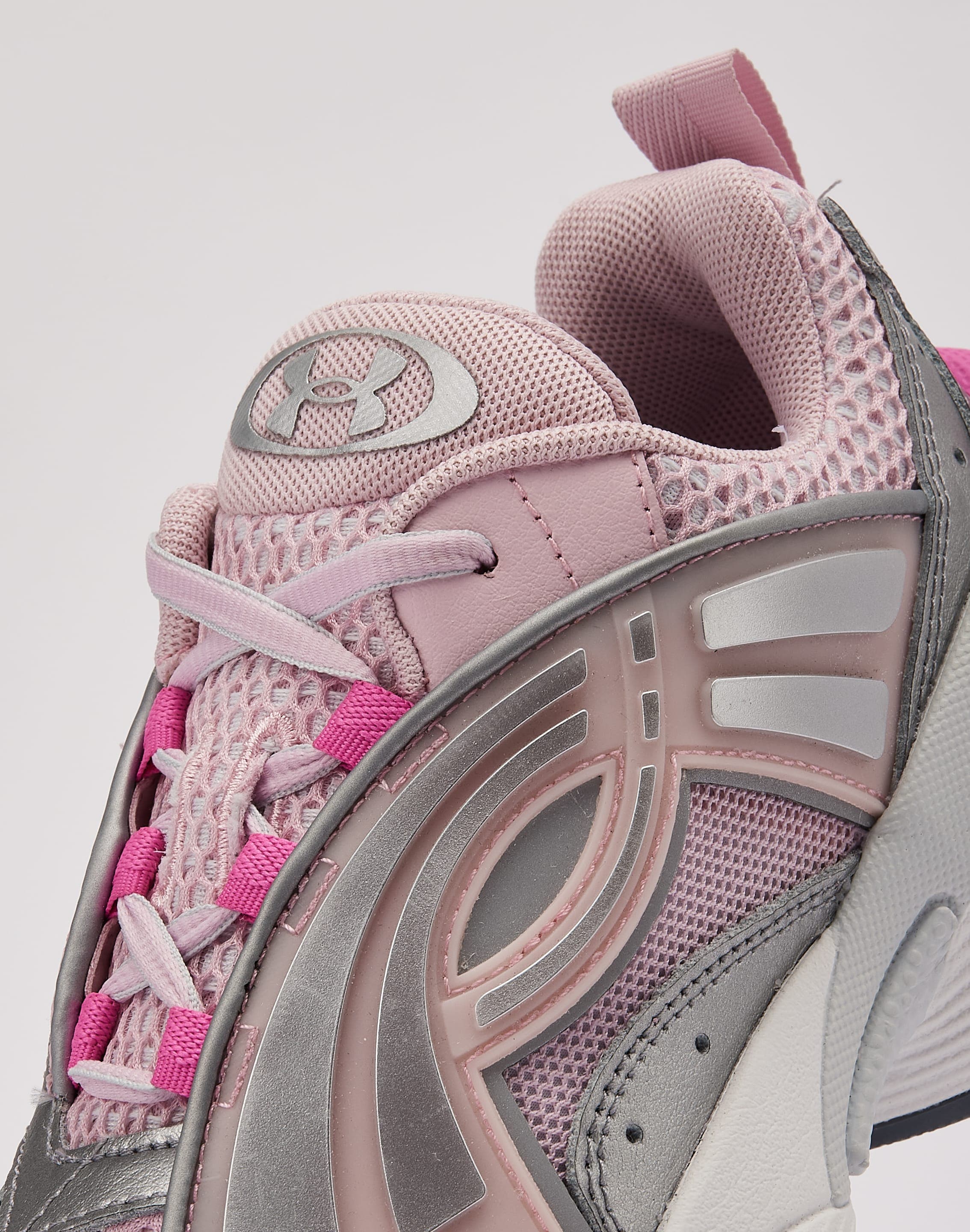 Photo of Under Armour Arc 96 Grade-School