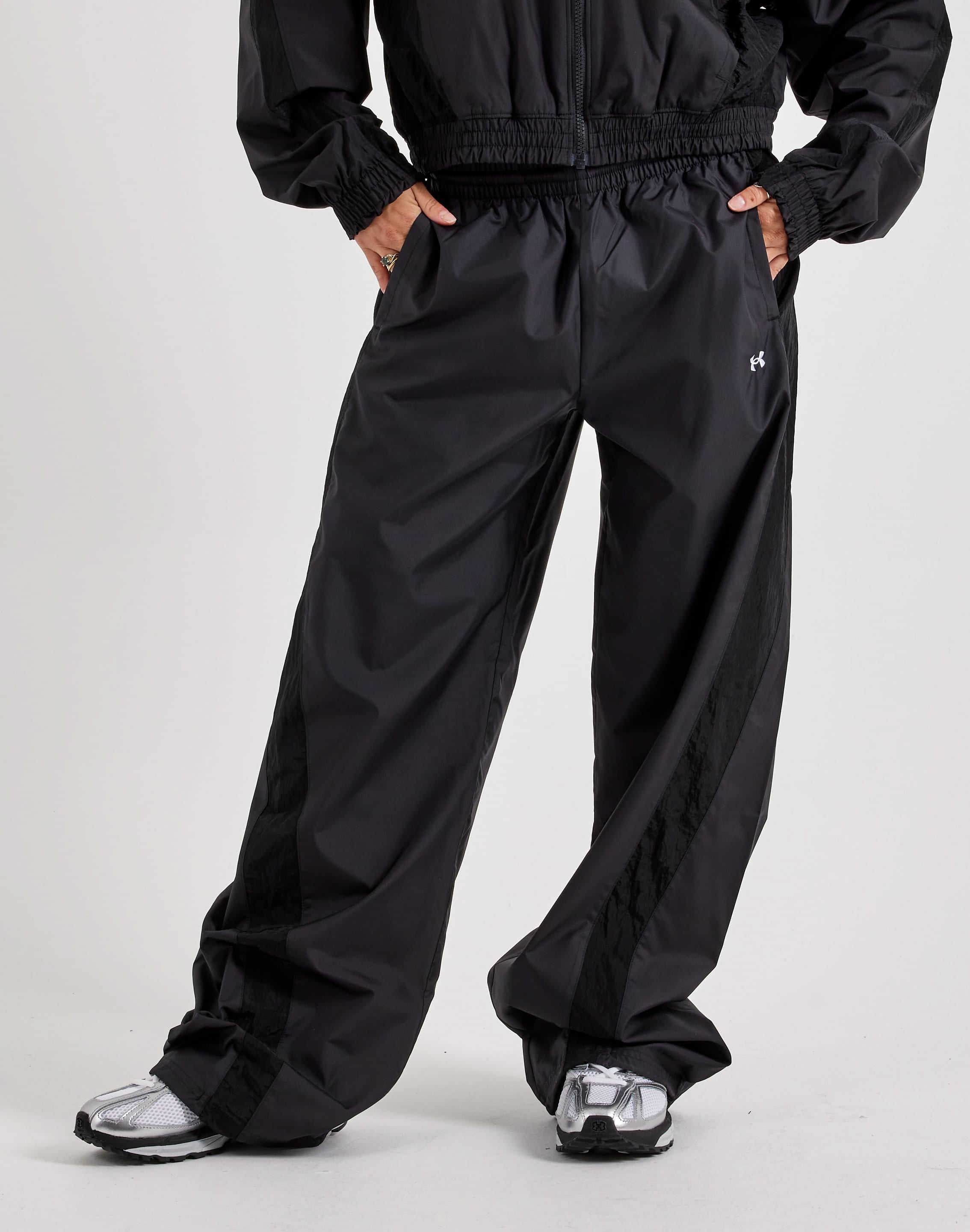 Photo of Under Armour Icon Woven Pants