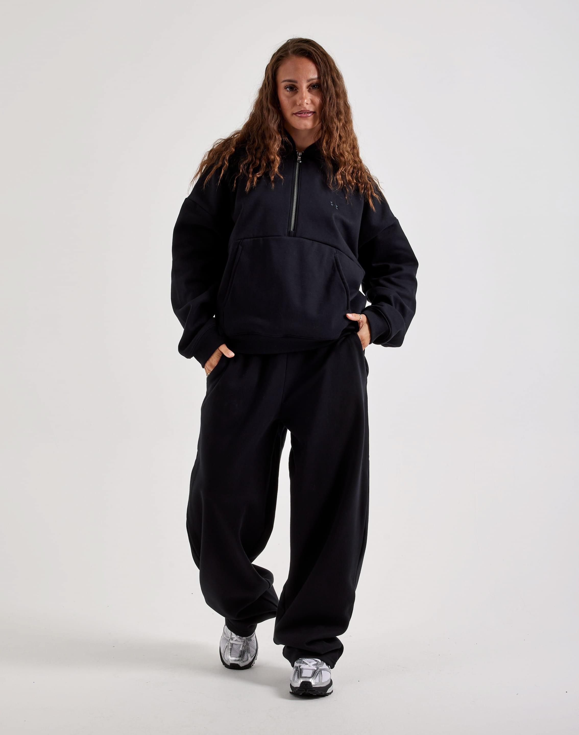 Photo of Under Armour Icon Fleece Barrel Pants