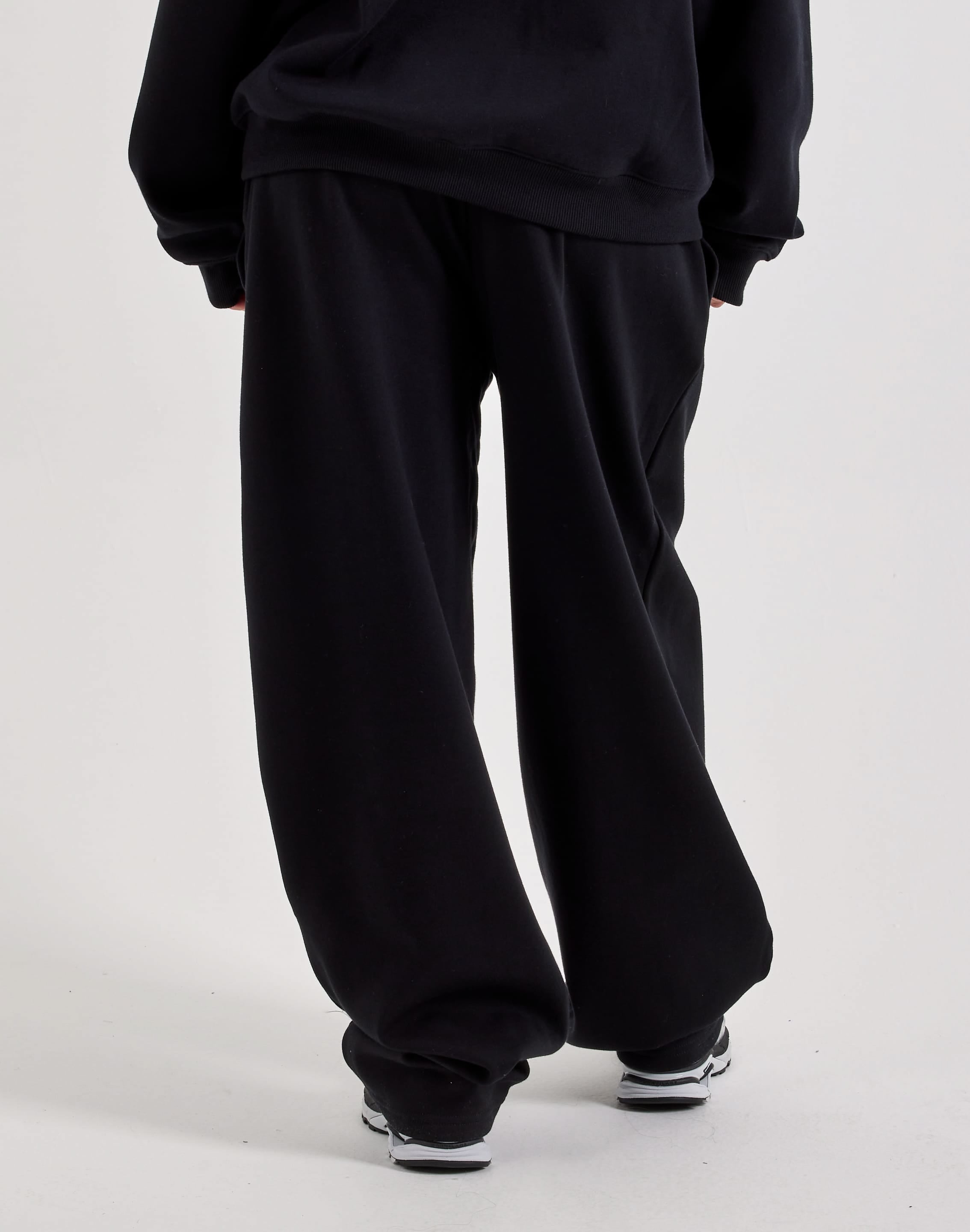 Photo of Under Armour Icon Fleece Barrel Pants