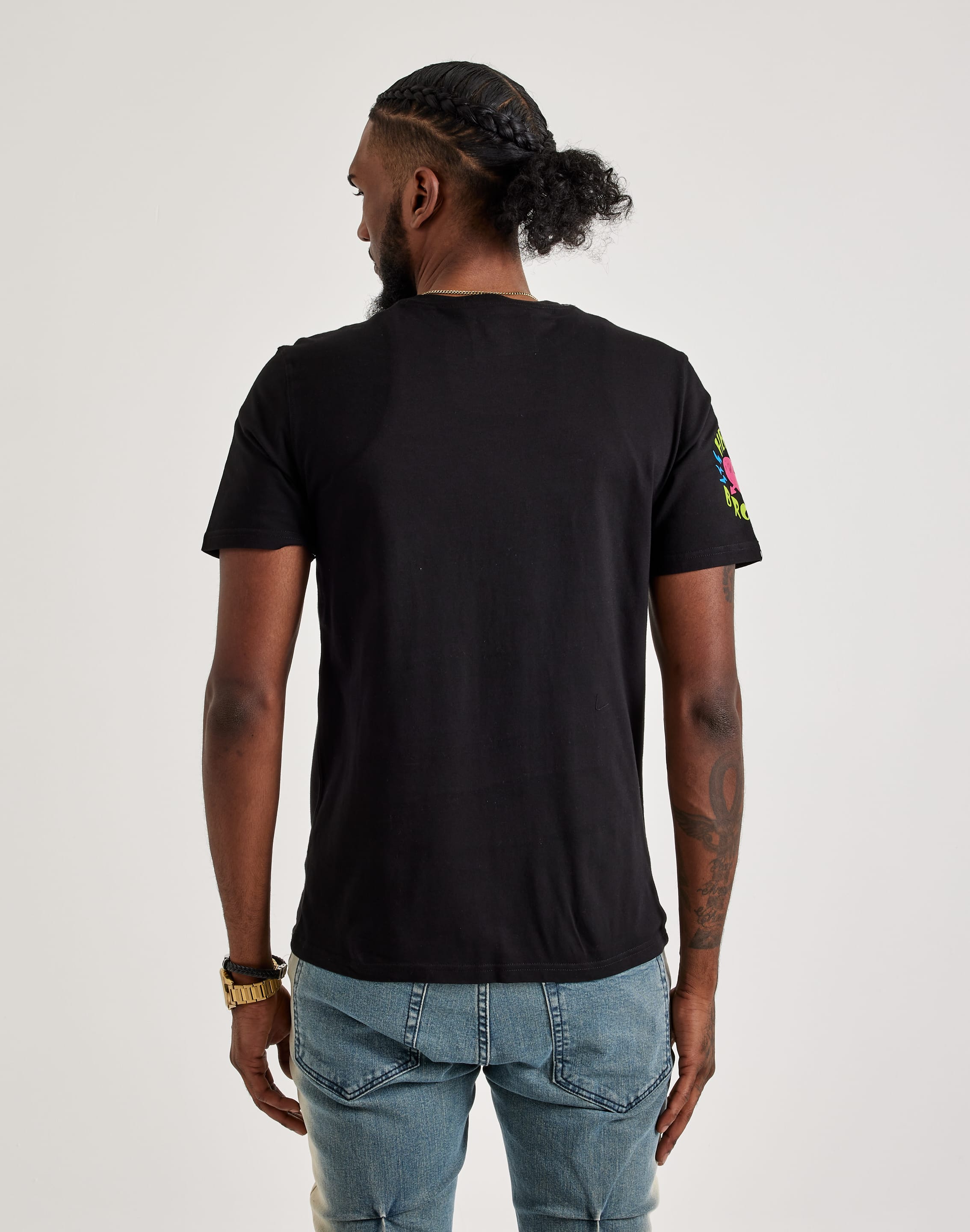 Photo of Central Mills Wedding Cake Game On Tee
