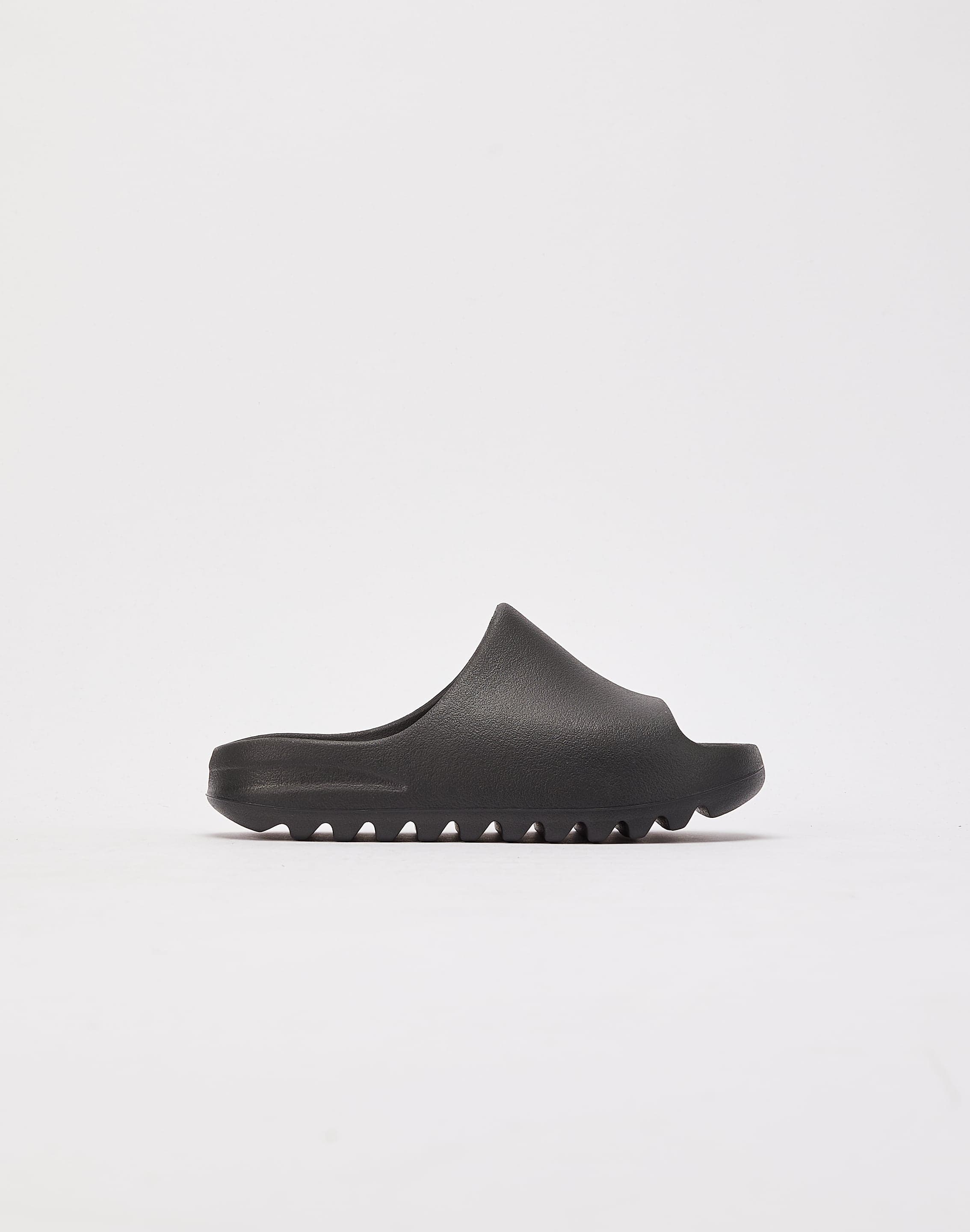 Adidas YEEZY SLIDE ONYX PRE-SCHOOL – DTLR