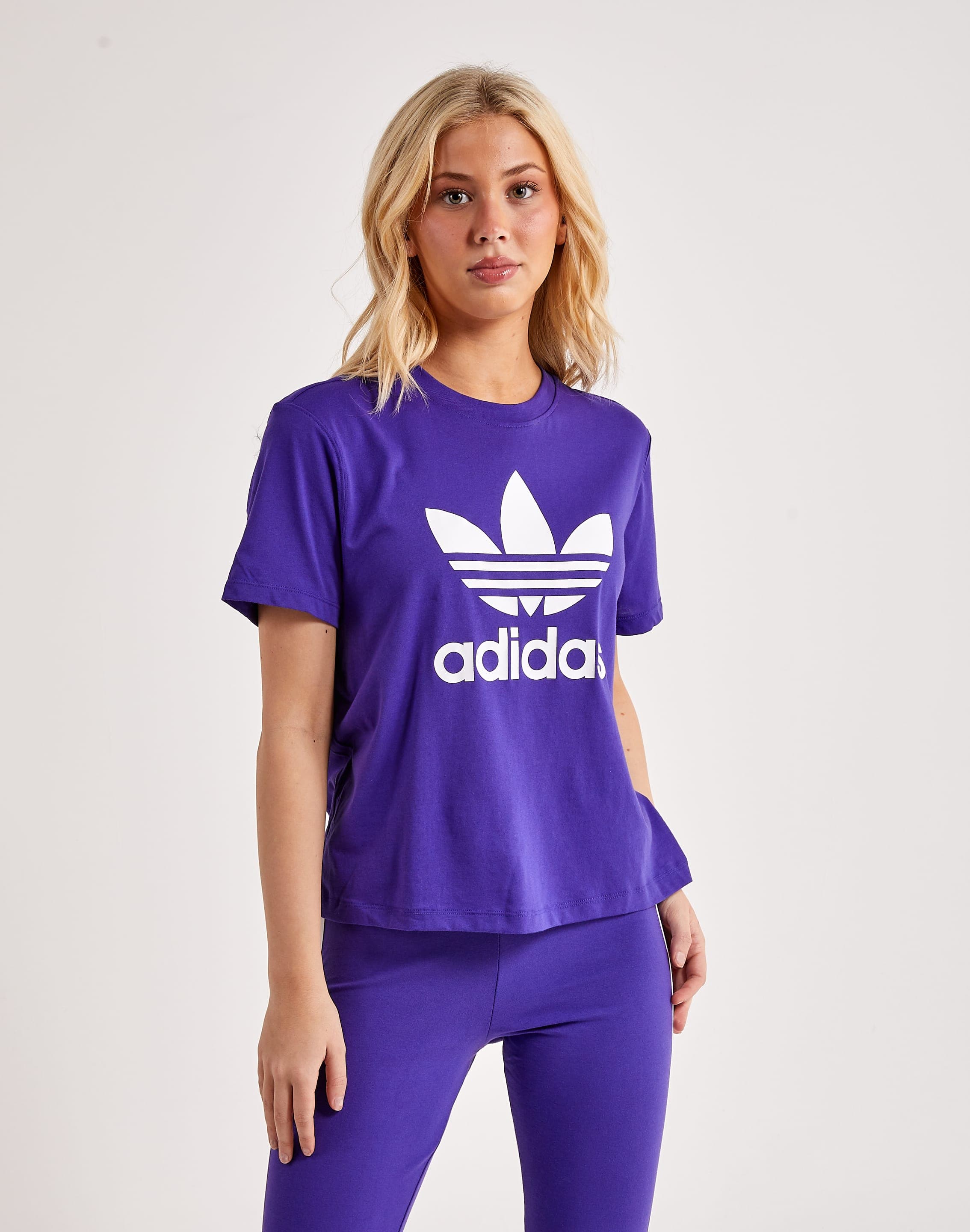 Adidas Boxy Trefoil Tee – DTLR