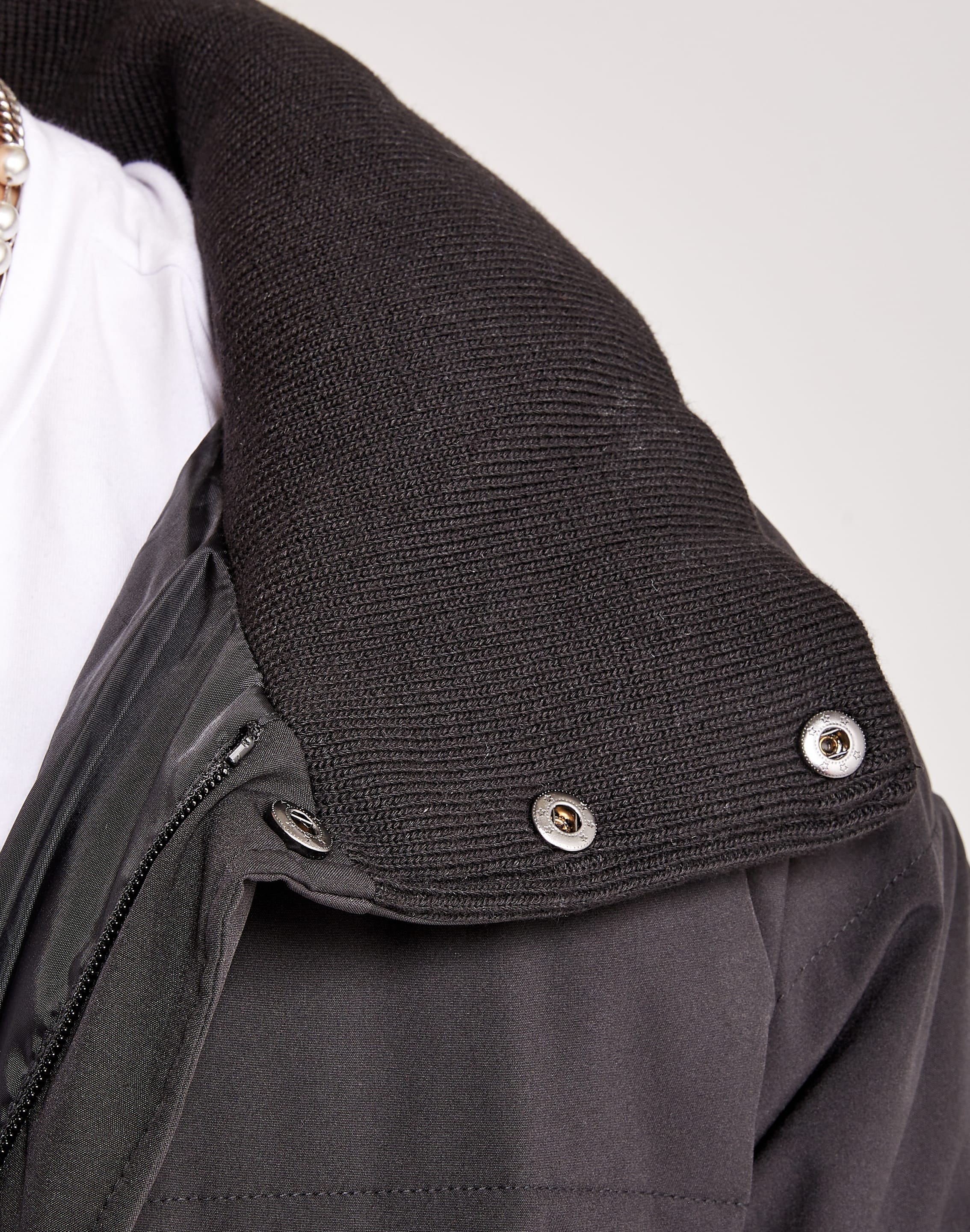 Zhou Stitch Accent Puffer Jacket