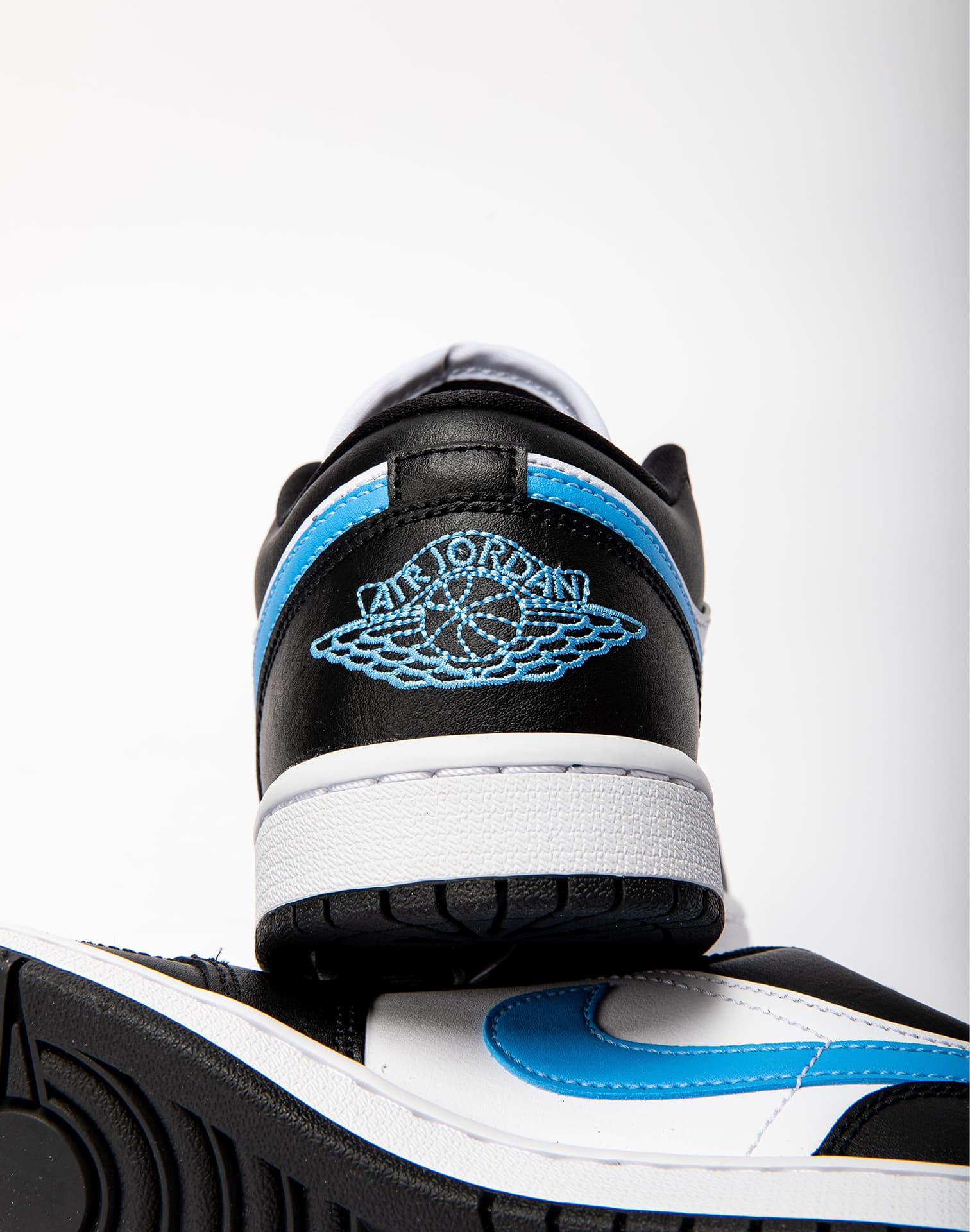Photo of Nike Air Jordan 1 Retro Low