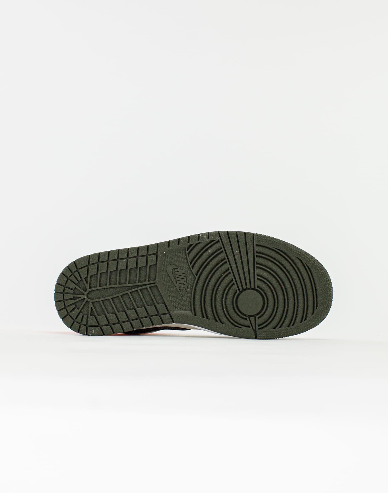 Jordan Air Jordan 1 Mid â DTLR