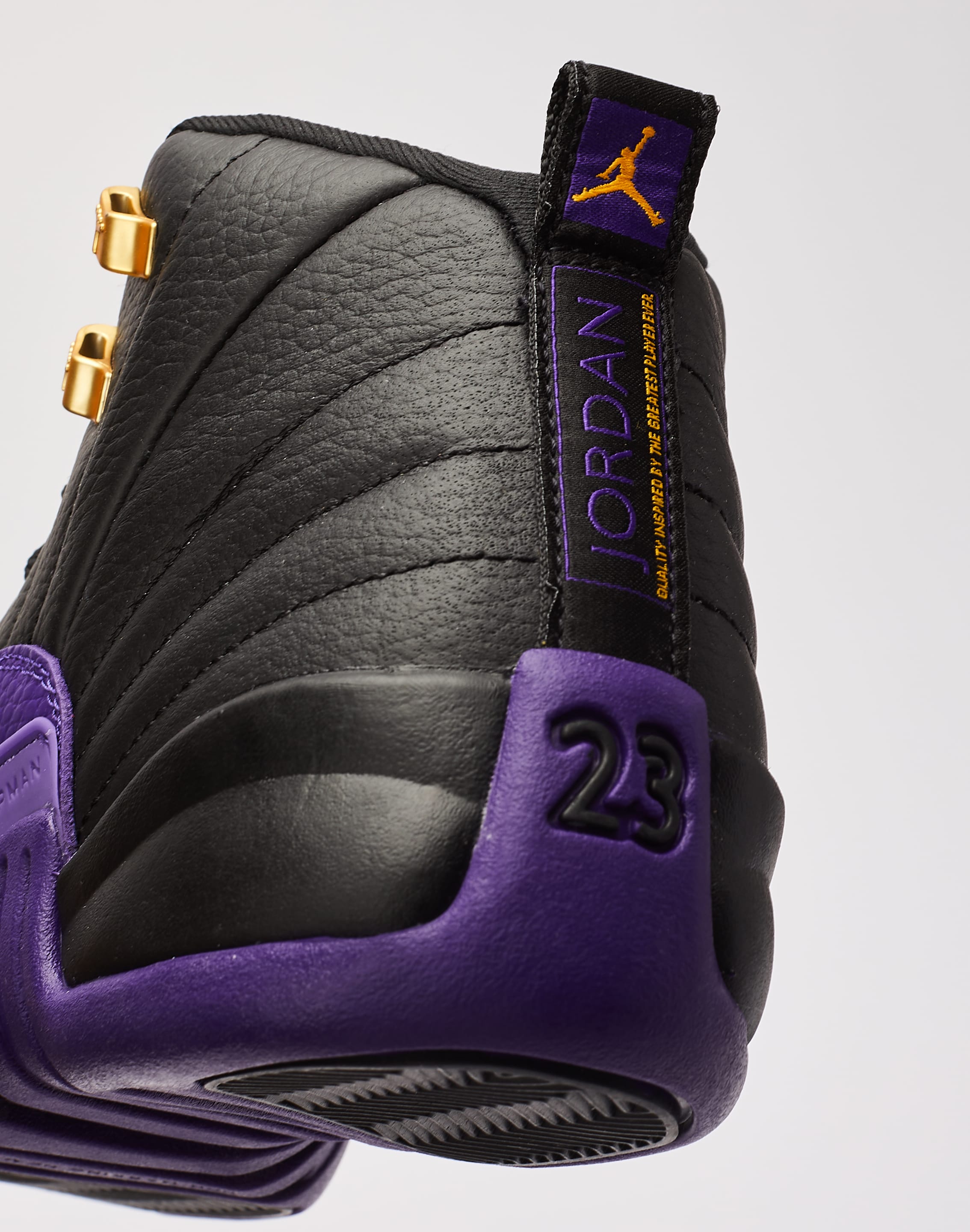 Jordan Air Jordan 12 Retro 'Field Purple' Grade-School â DTLR