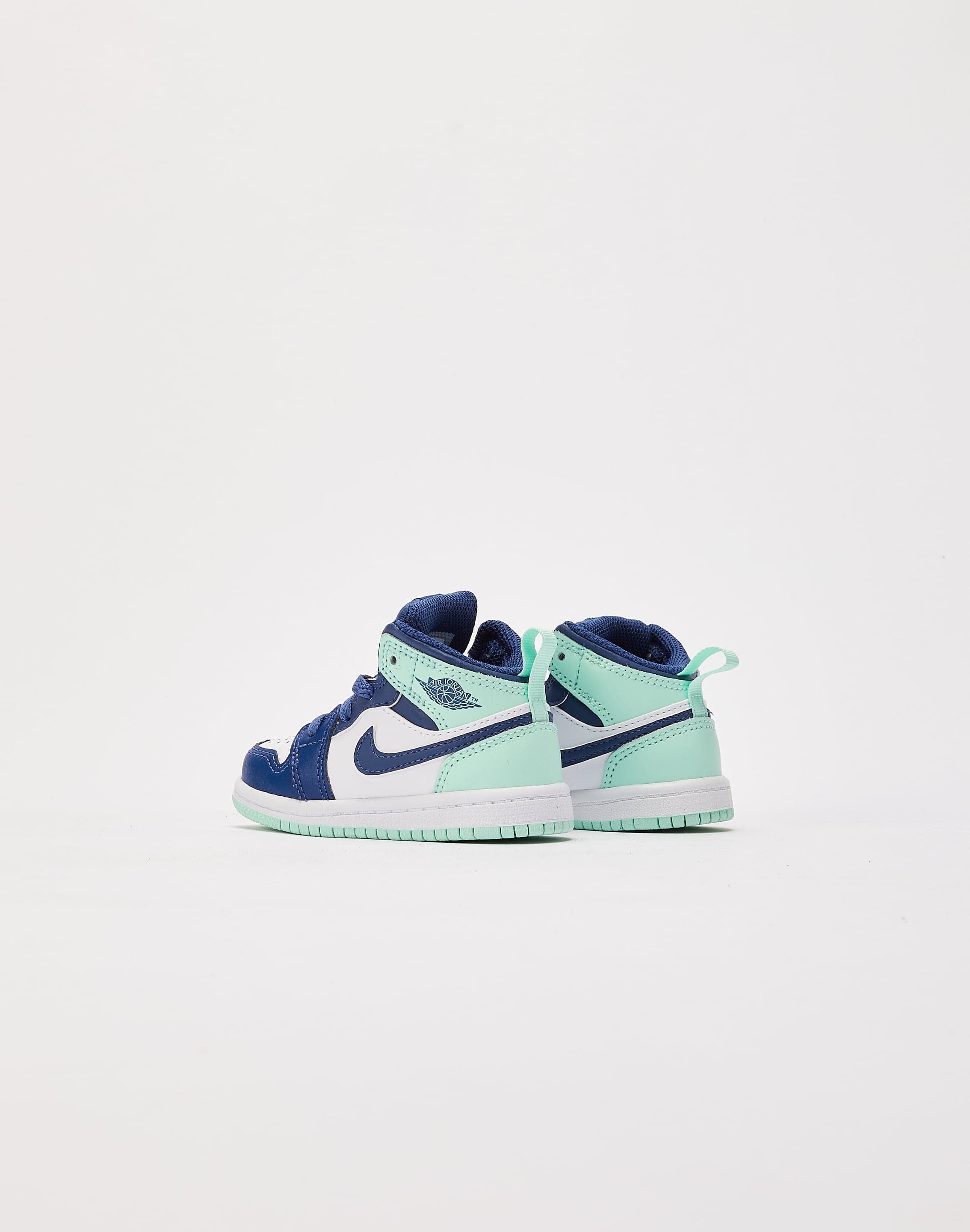 Photo of Jordan Air Jordan 1 Mid Toddler