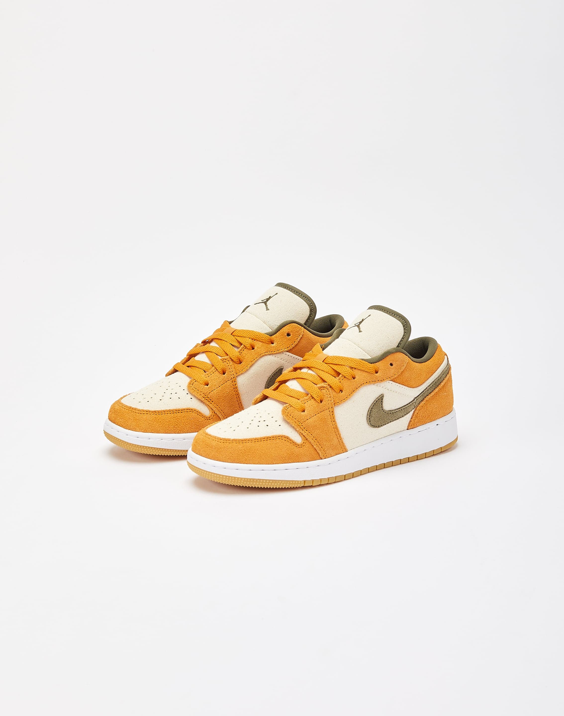Photo of Jordan Air Jordan 1 Low Grade-School