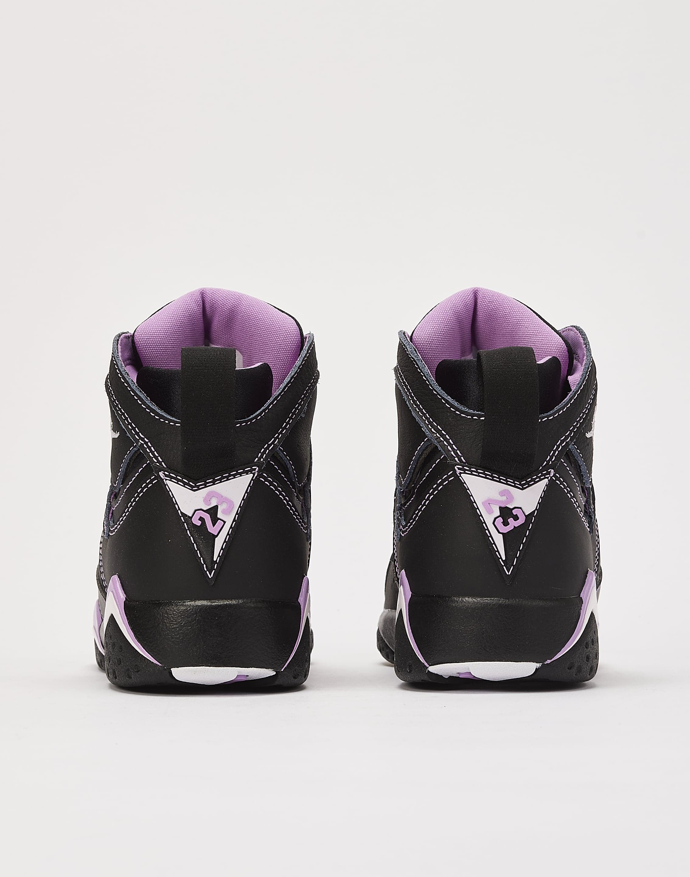 Jordan Air Jordan 7 Retro 'Barely Grape' Grade-School â DTLR