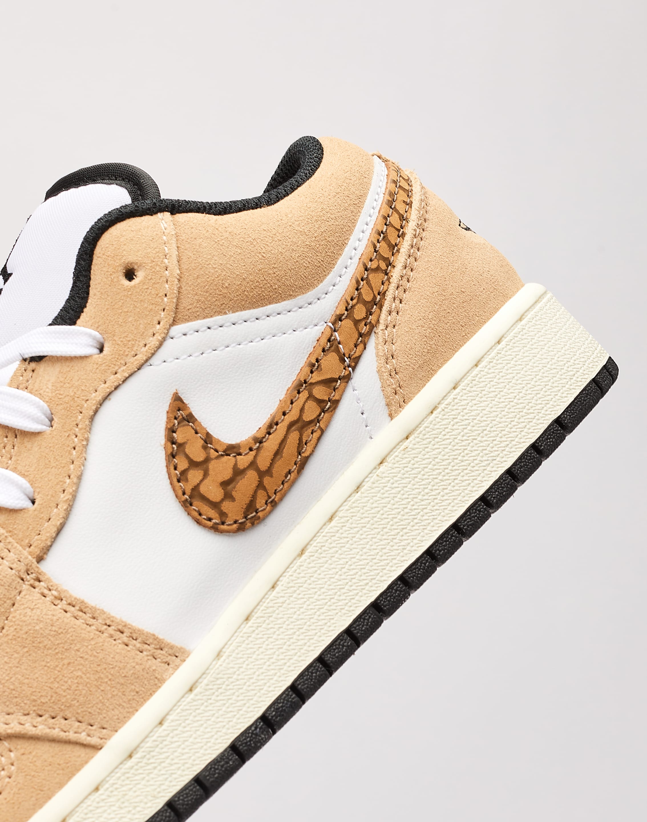 air jordan 1 low desert sand