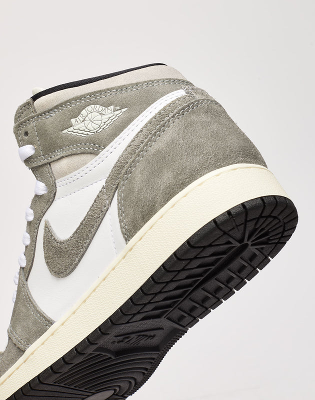 air jordan 1 retro high og black smoke grey