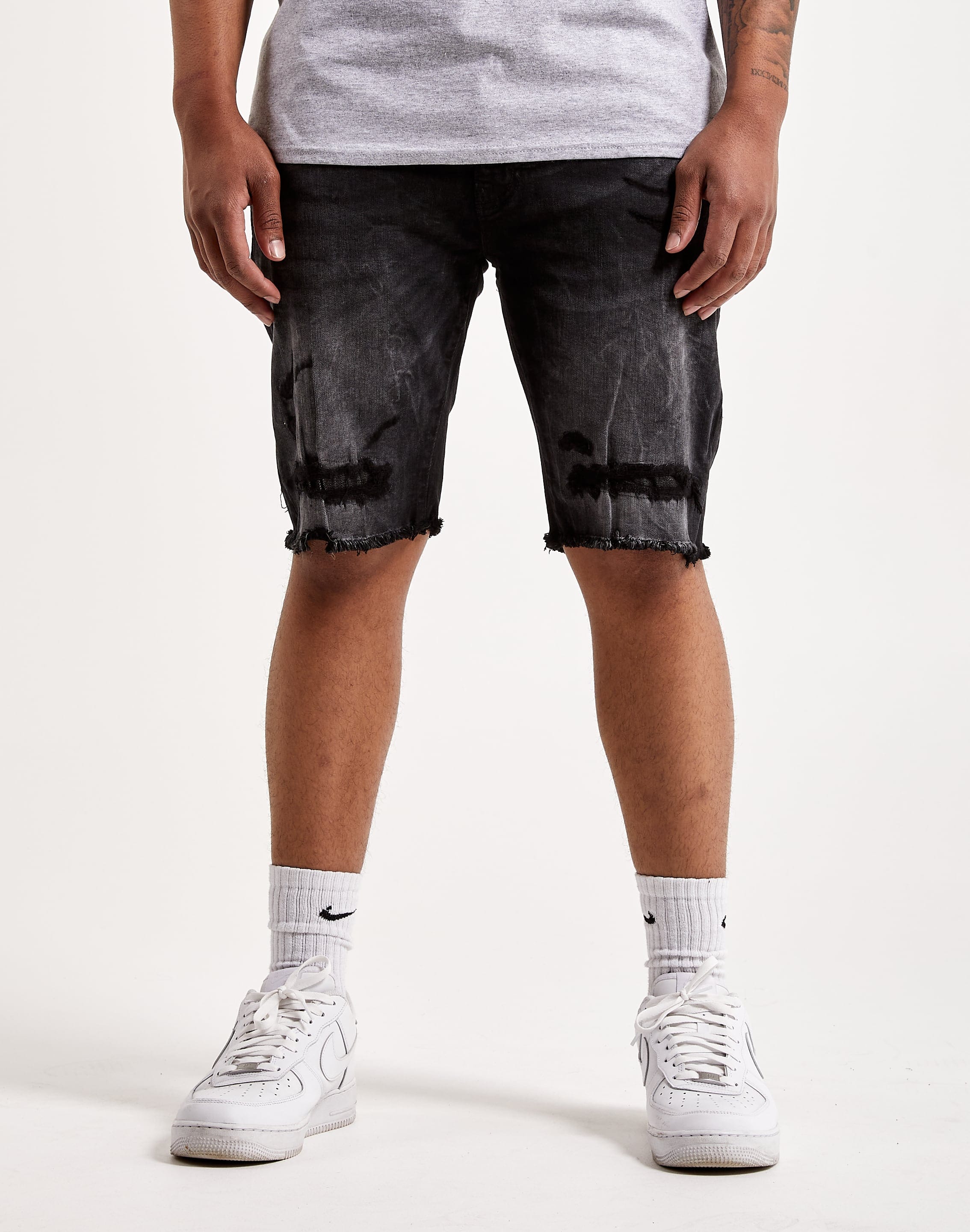 How to Wear Men's Denim Shorts in 2024 + Our Top Picks | Dapper  Confidential Shop