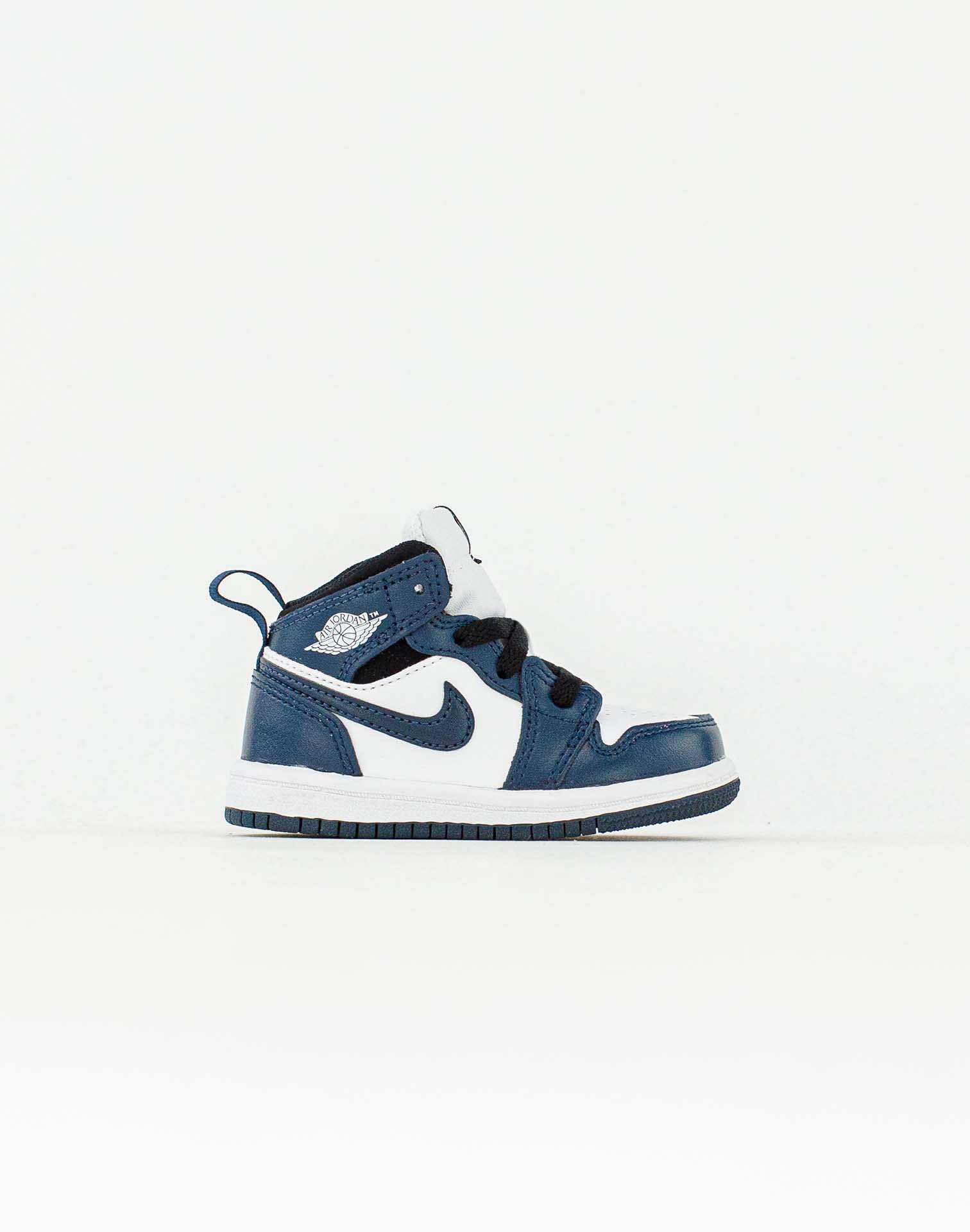 Photo of Jordan Air Jordan 1 Mid Toddler