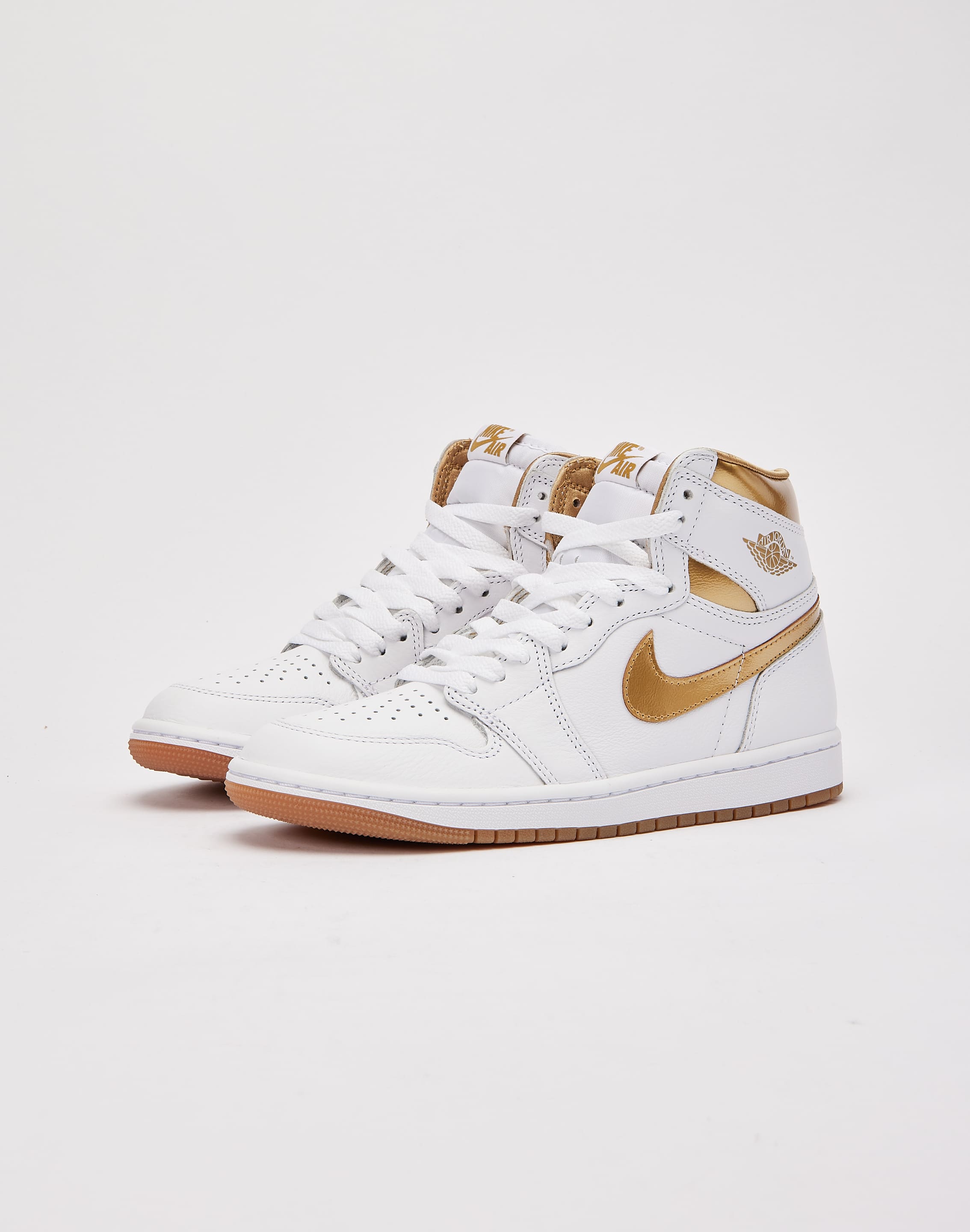 Jordan Air Jordan 1 Retro High OG 'White and Gold' – DTLR Jordan Air Jordan 1 Retro High OG 'White and Gold' – DTLR