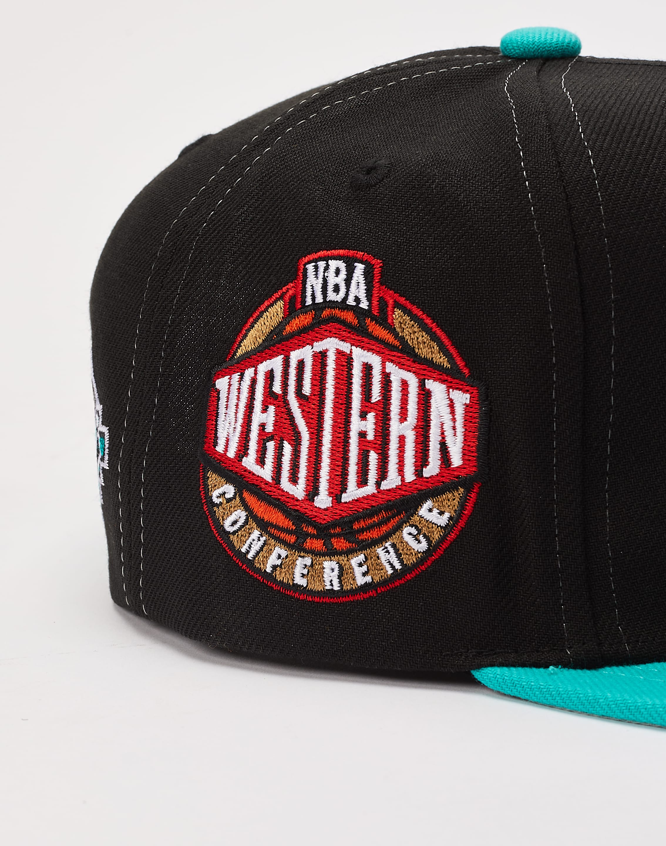 Mitchell & Ness San Antonio Spurs Snapback Hat – DTLR
