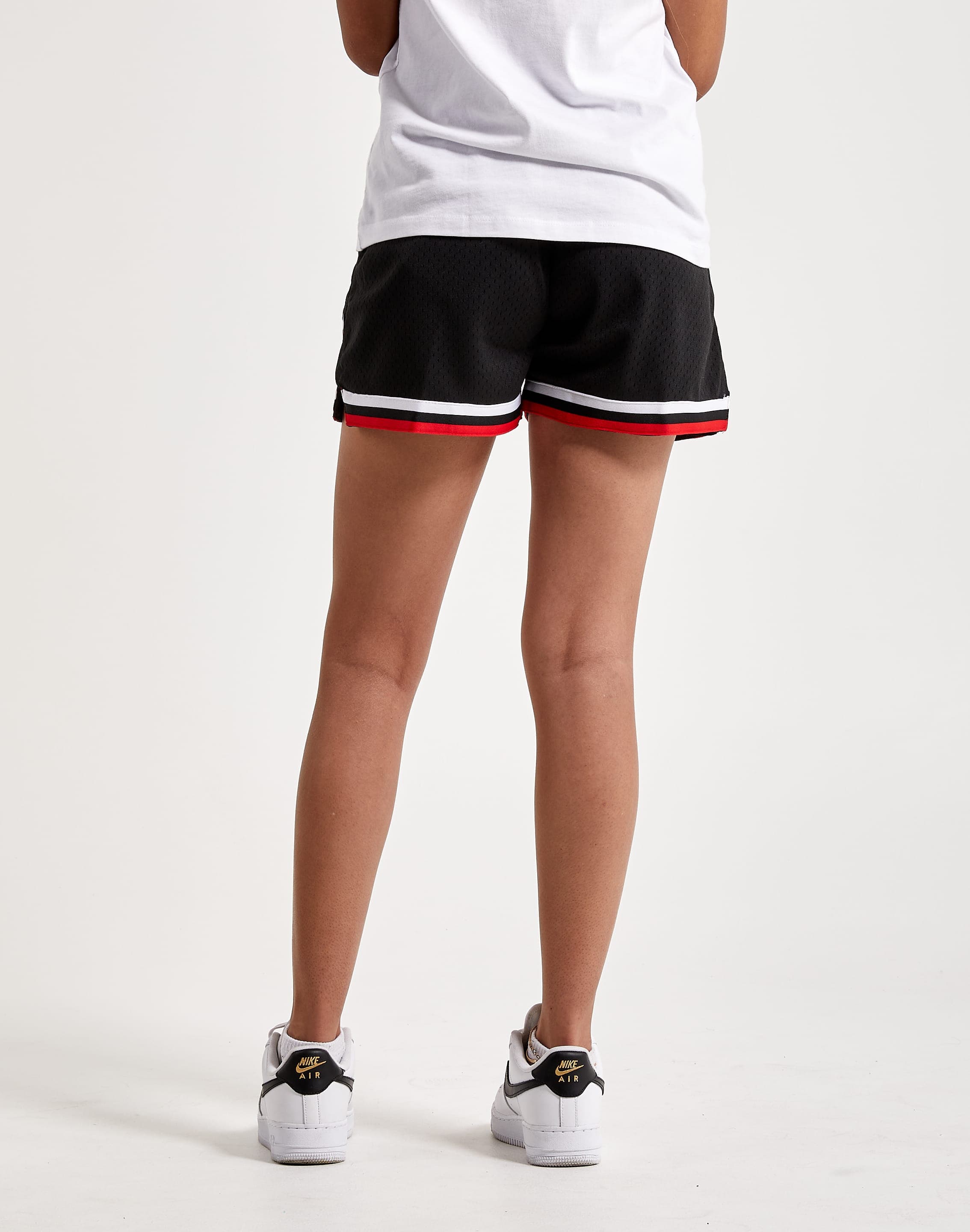 Pro Standard Chicago Bulls Washed Neon Fleece Shorts – DTLR
