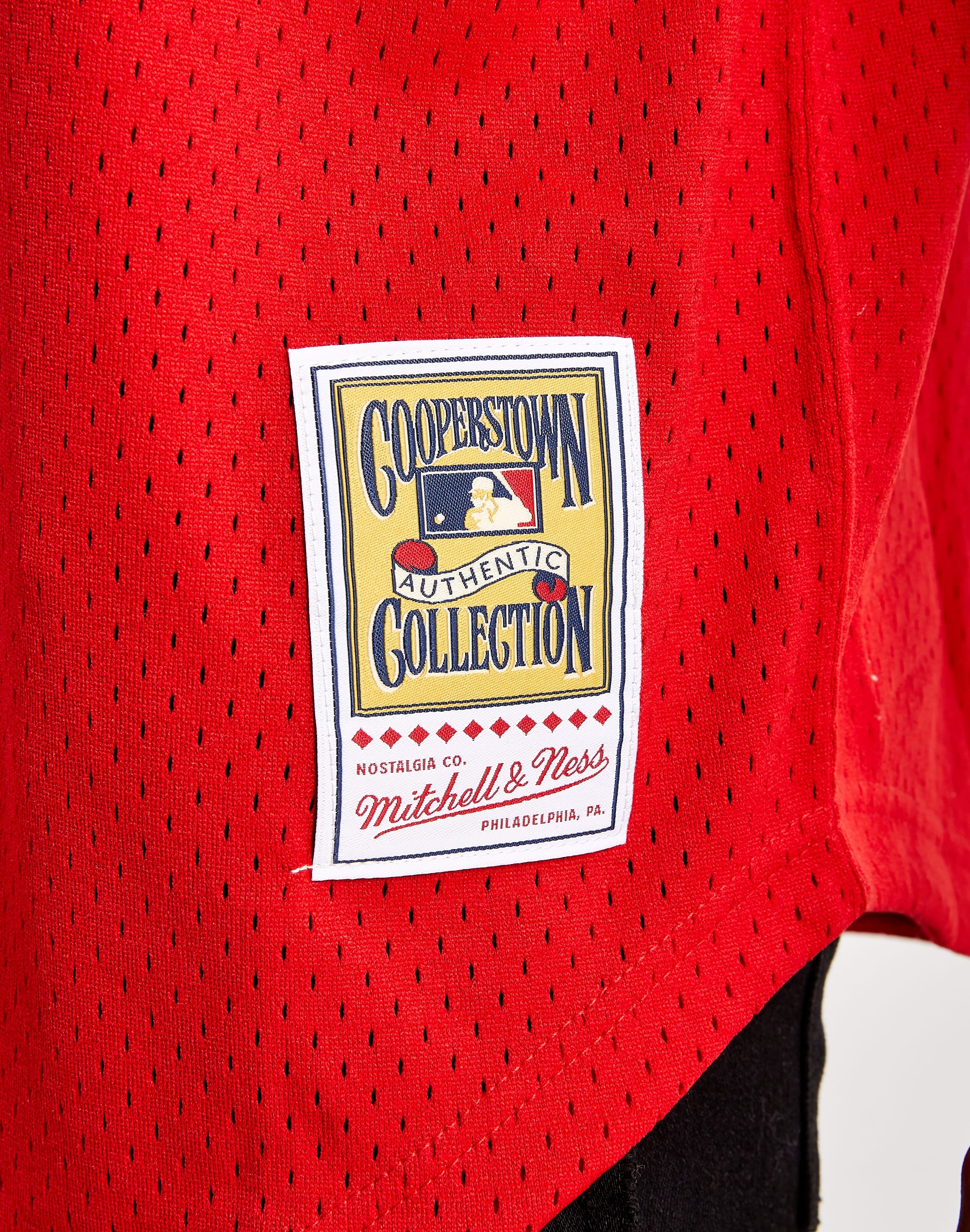 Mitchell & Ness, Shirts, Mitchell Ness Size Medium Atlanta Braves Dale  Murphy 3 Red Throwback Jersey