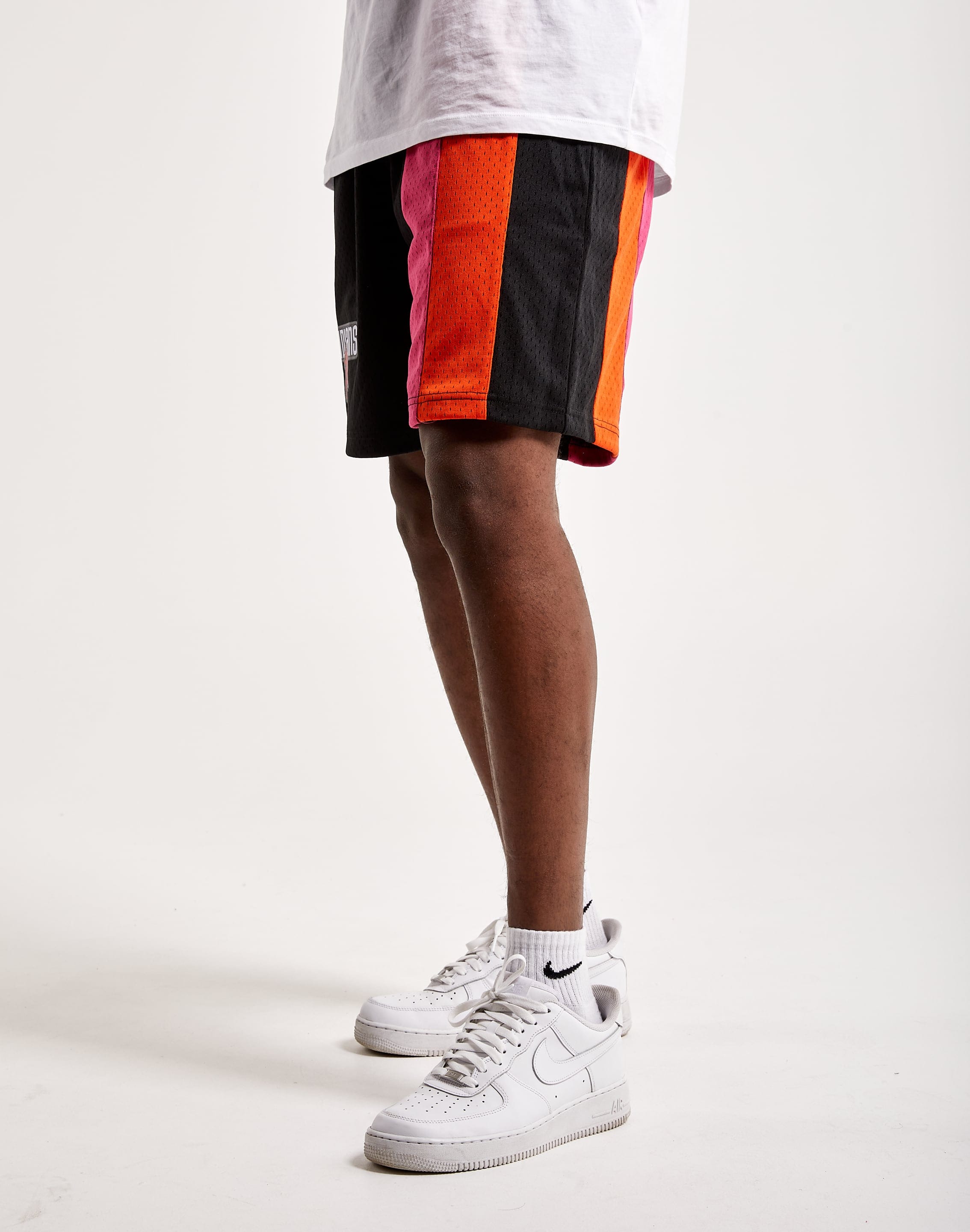Photo of Mitchell & Ness Swingman Shorts Miami Heat 2005-06