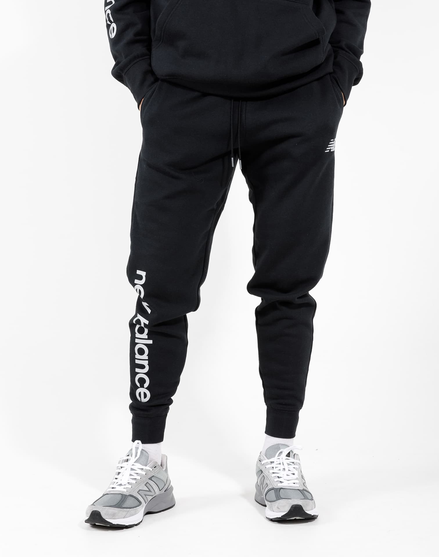 New Balance Essentials Metallic Sweatpants – DTLR