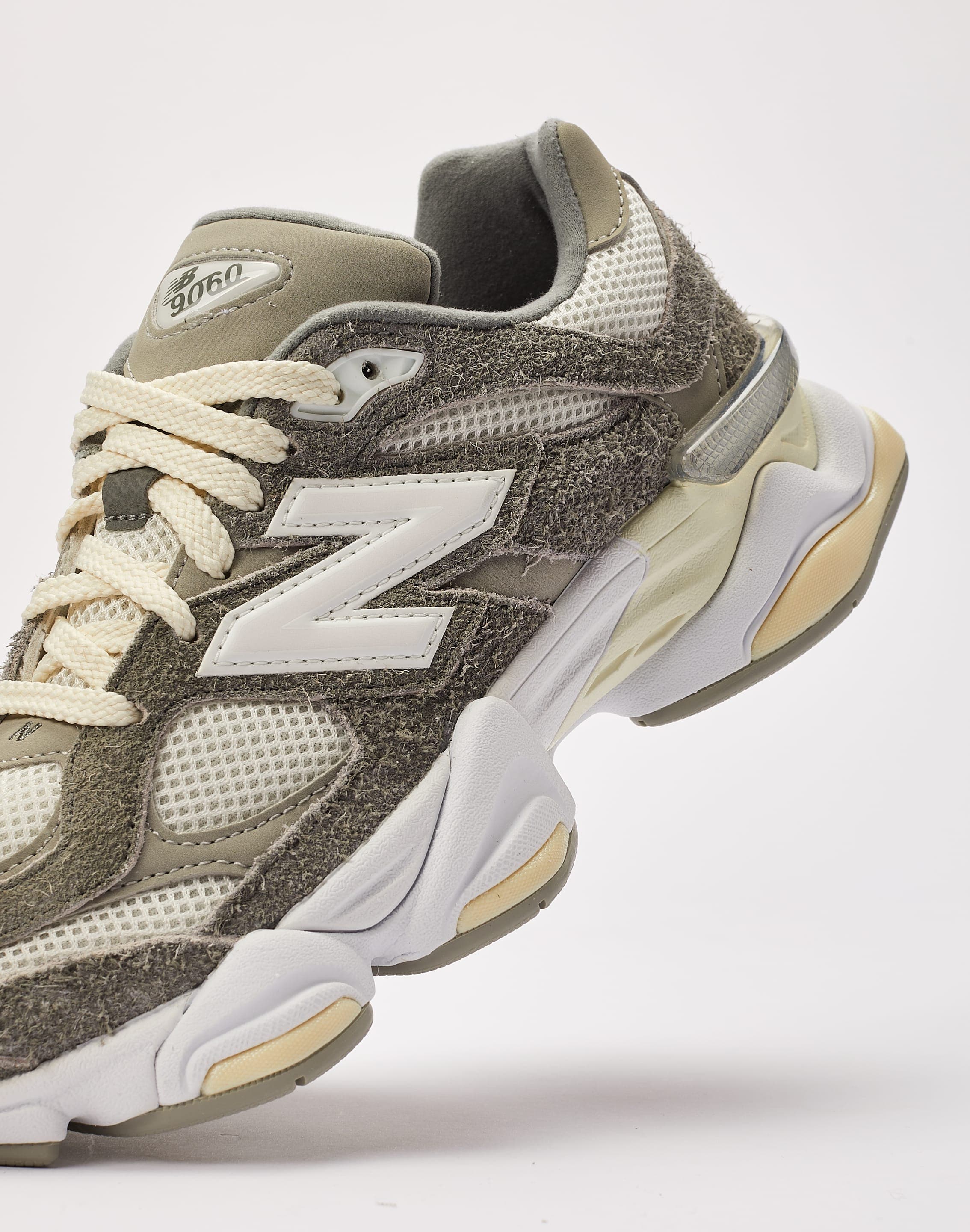 New Balance 9060 GradeSchool DTLR