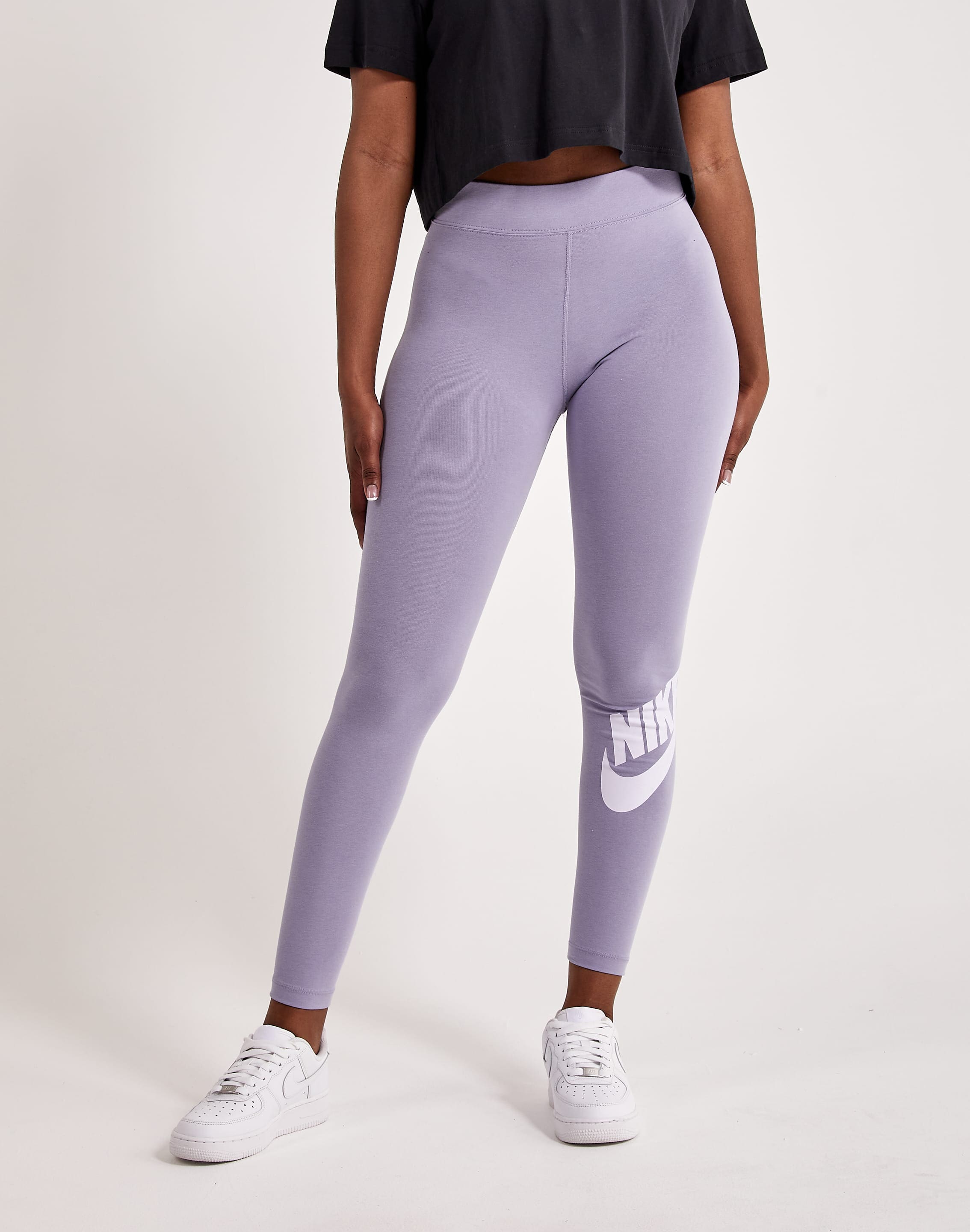 Nike Essential Futura Leggings â DTLR