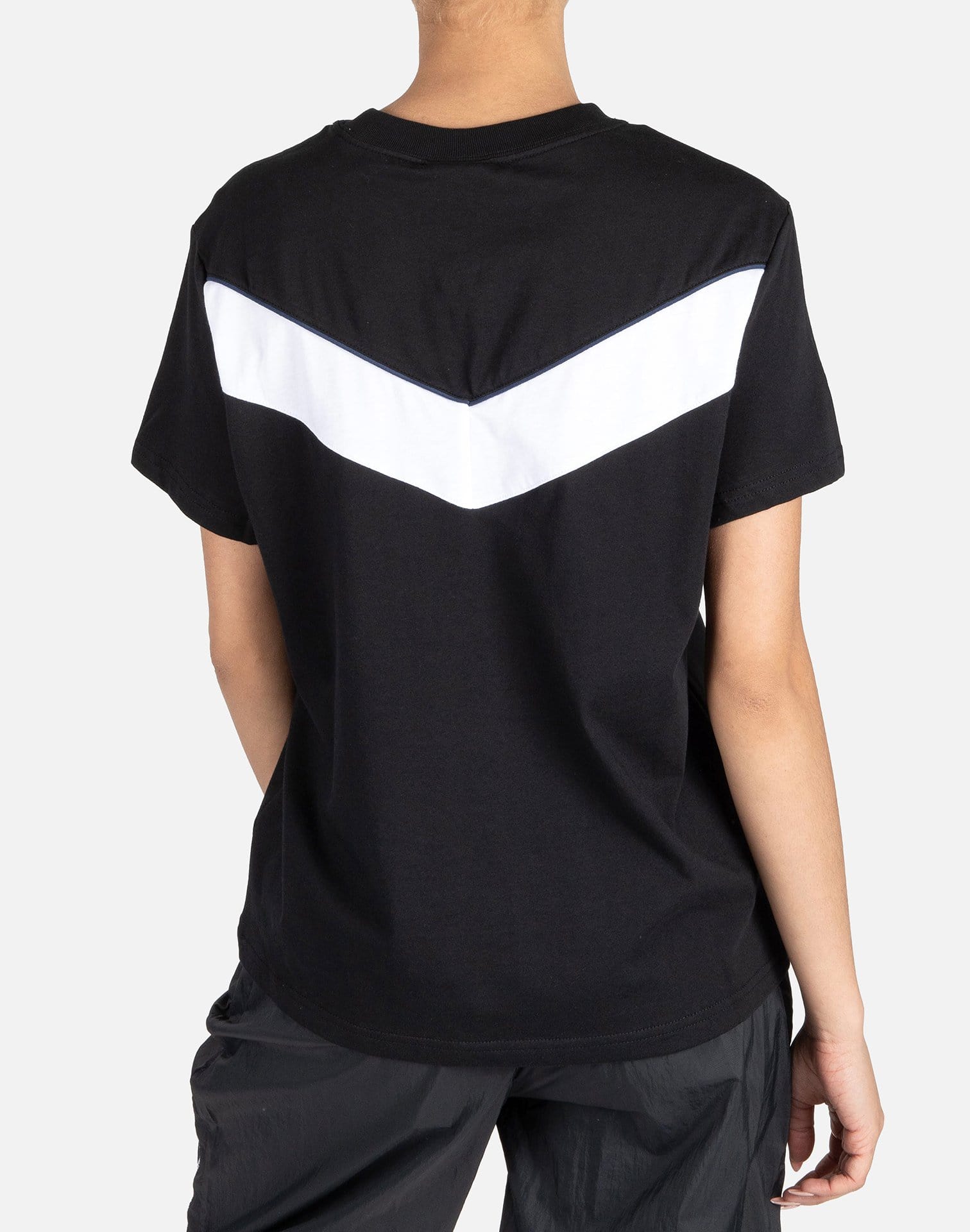 Photo of Nike Nsw Heritage Tee