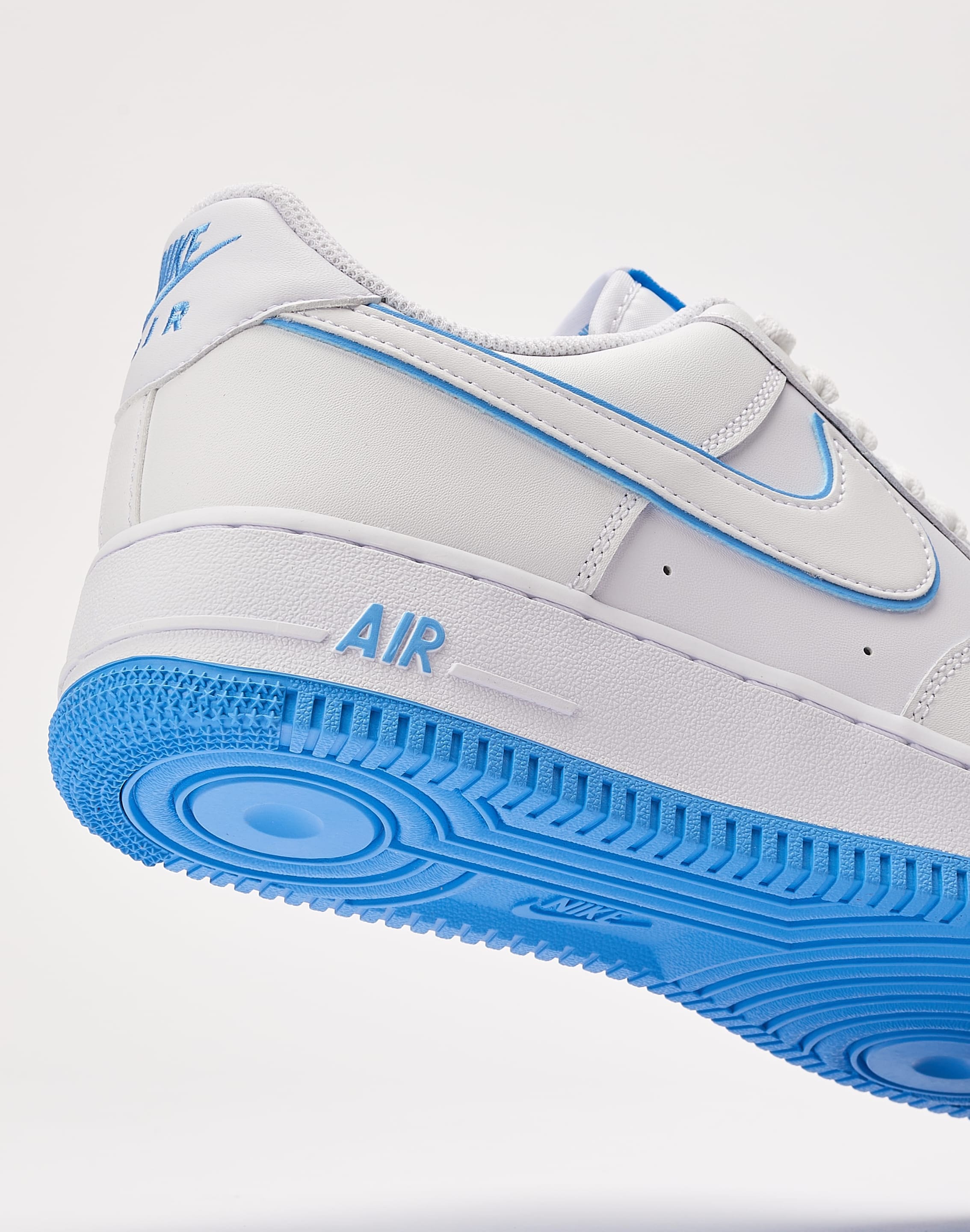 Nike Air Force 1 '07 White / University Blue