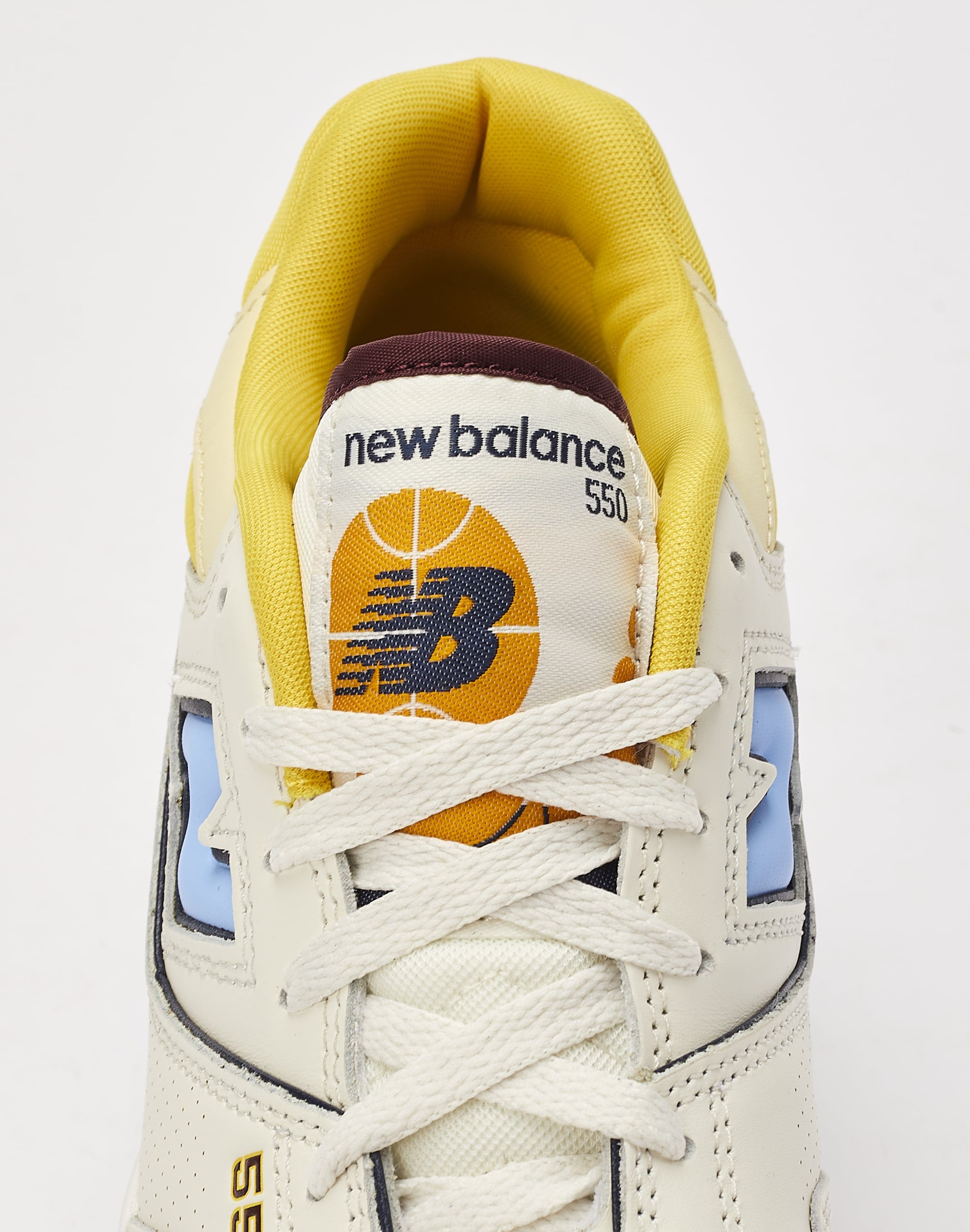 New Balance 550 – DTLR