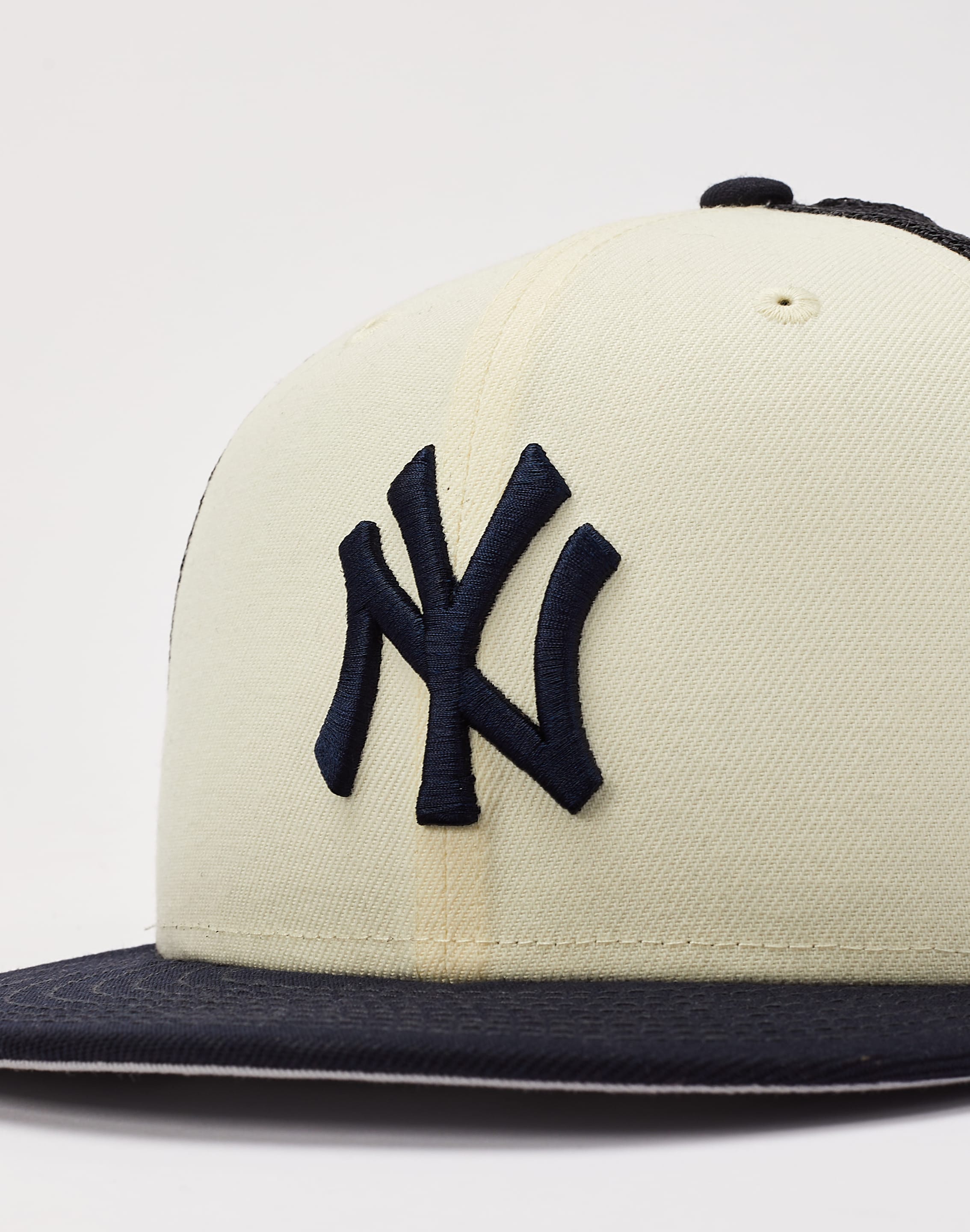 New Era New York Yankees Alpha Industries 9Fifty Trucker Hat – DTLR