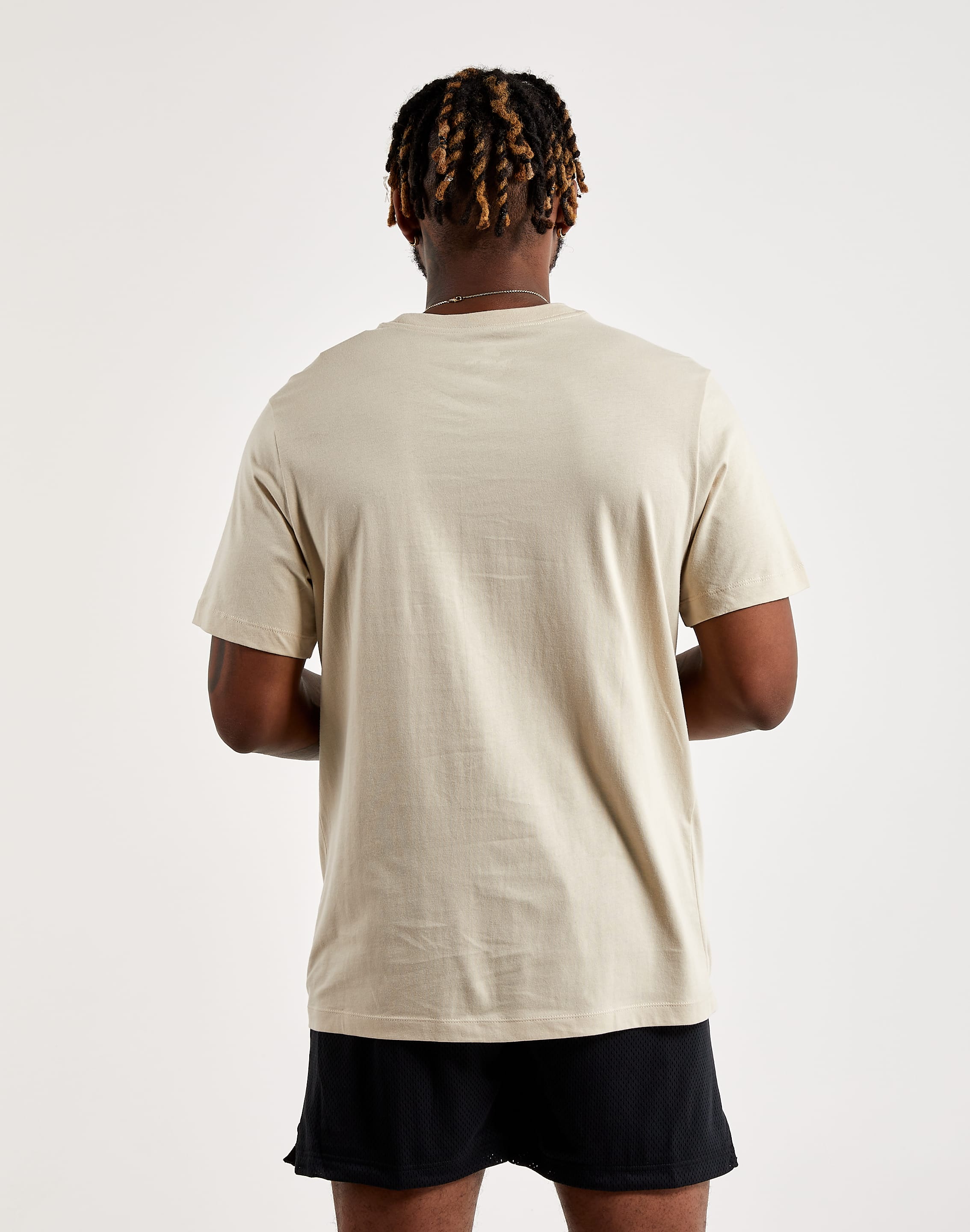 Photo of Nike Nsw Club Embroidered Futura Tee
