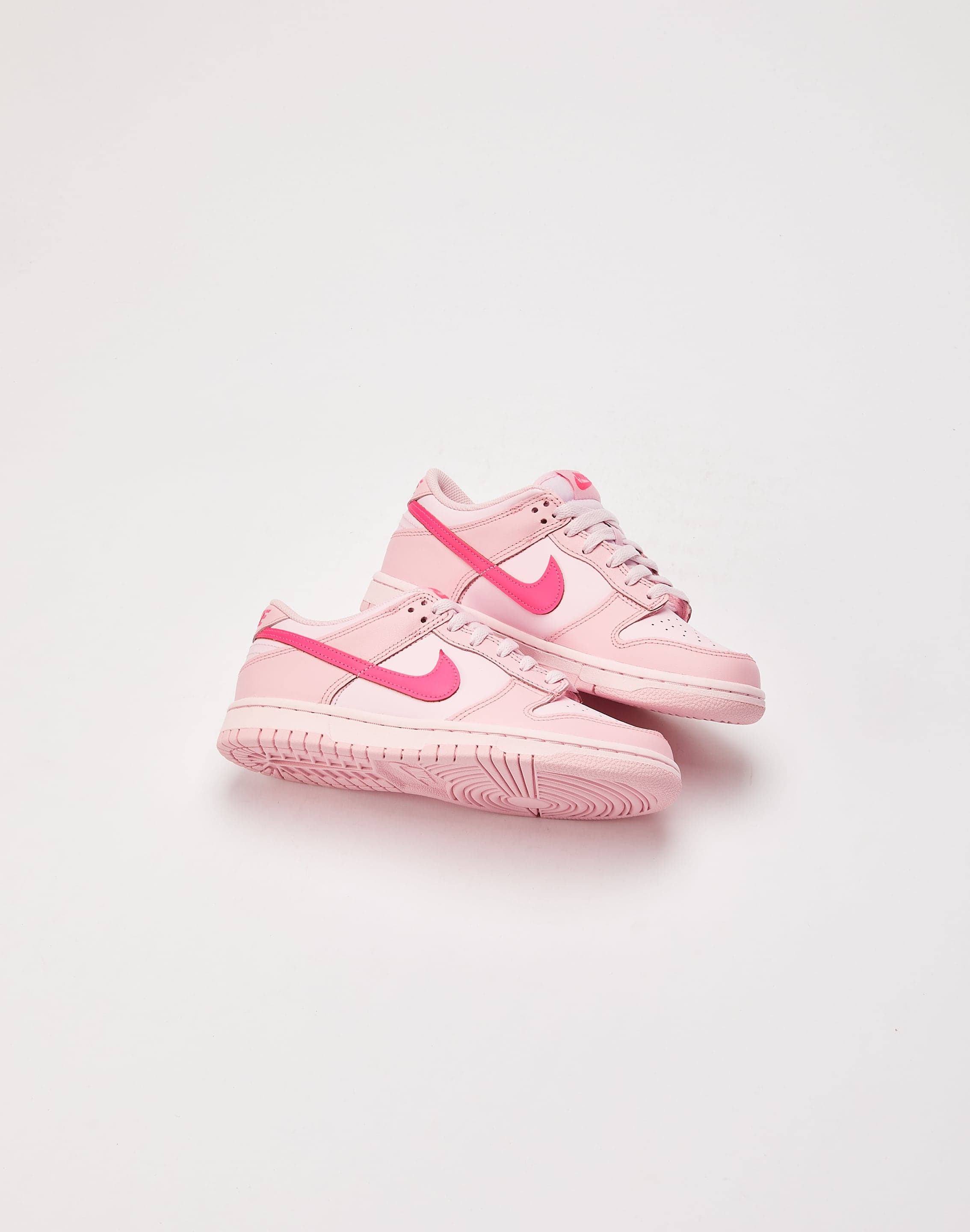 Pin Dunks Nike Dunk Low 'Triple Pink' Grade-School – DTLR