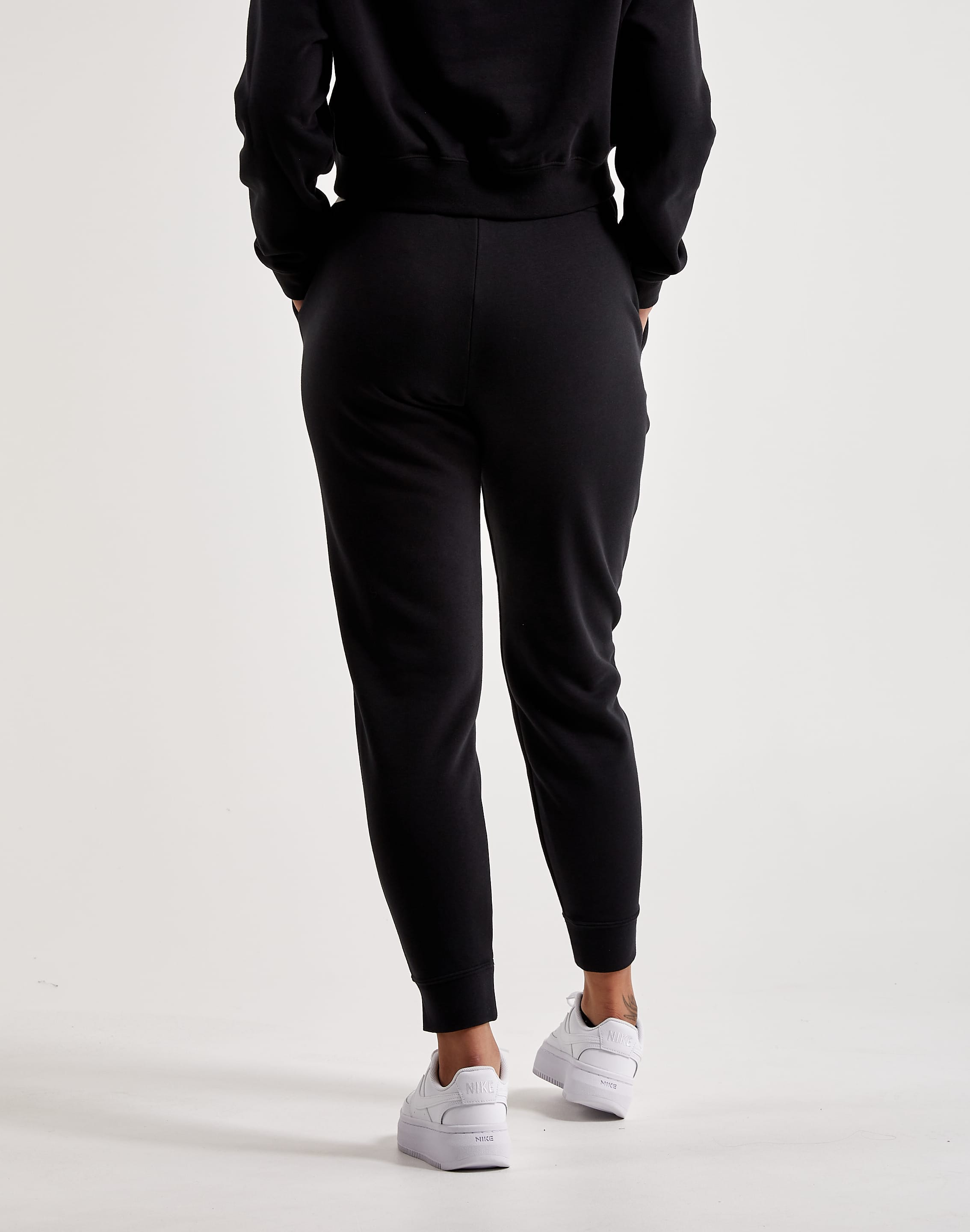 Nike Women' Black/Gold Stardust Graphic Fleece Jogger (DX6447-010) Sizes  1X/3X