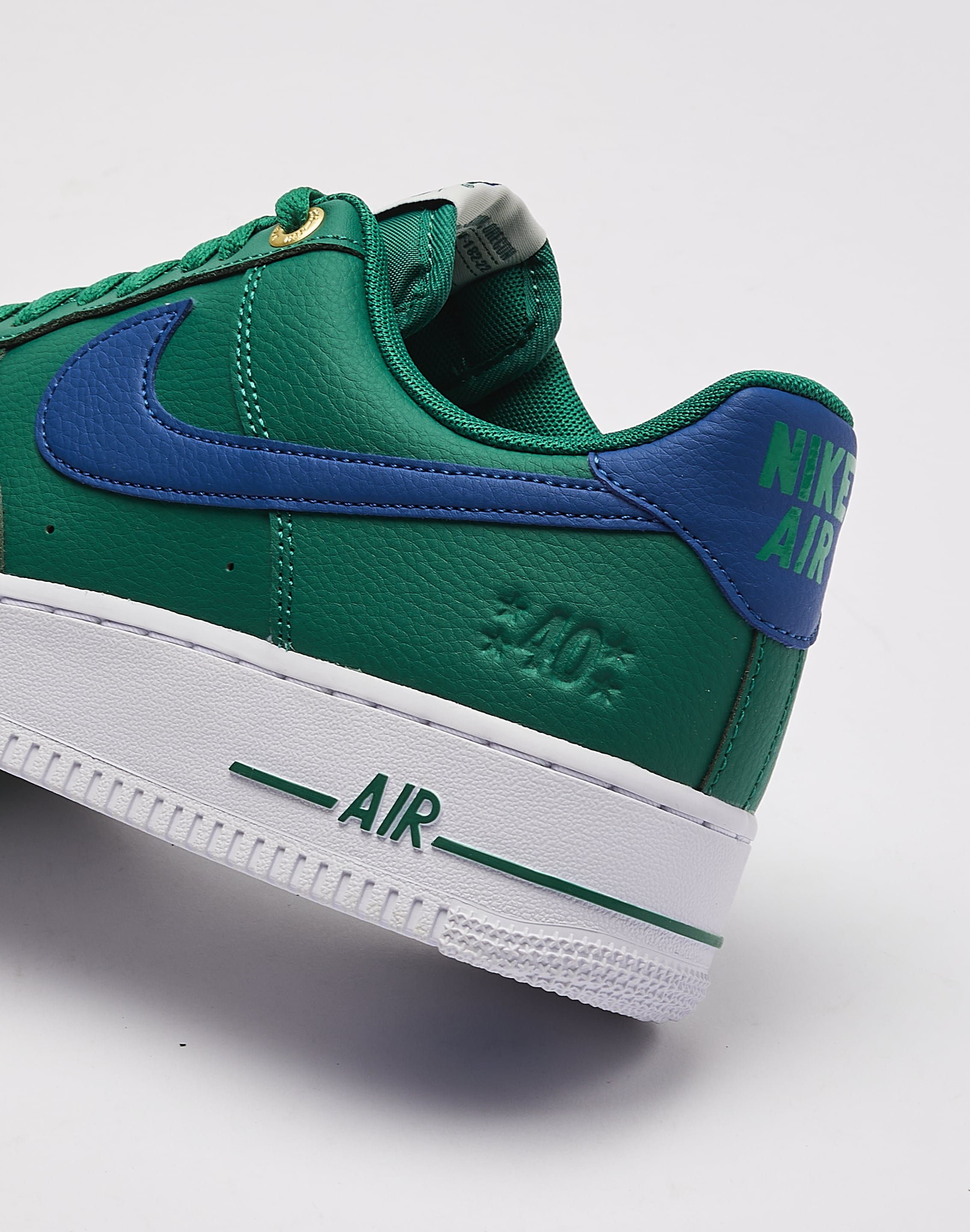 Nike - Air Force 1 High LV8 3 807617-300 - Sneakers - Dark Green